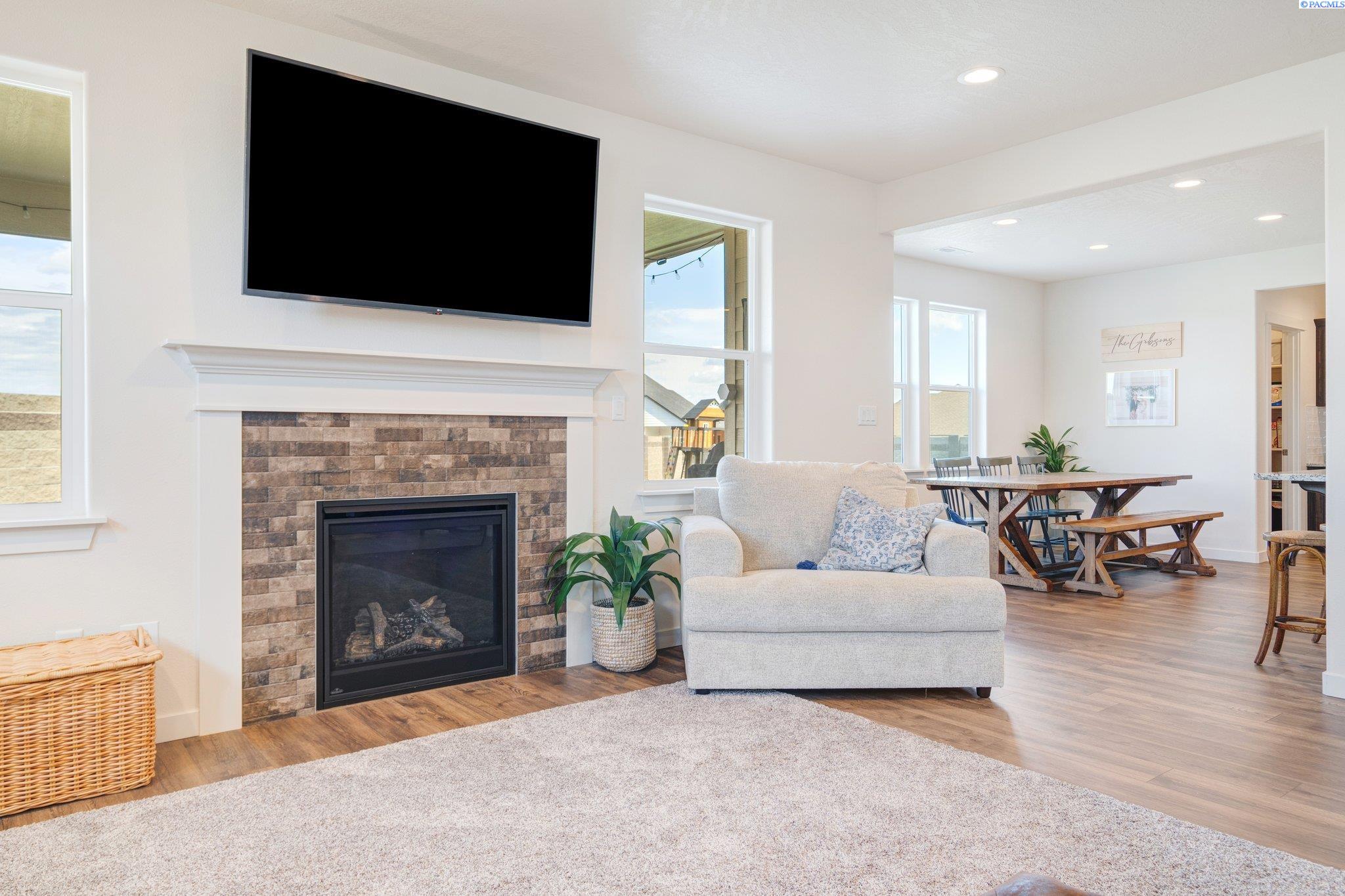 2680 Meridian Ct Unit Impeccably Upgraded & Maintained Inside & Out
