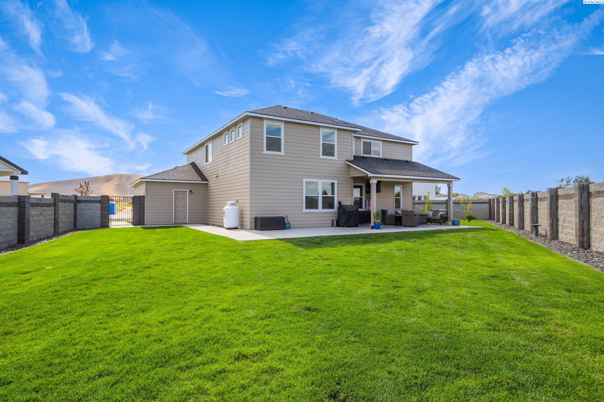 2680 Meridian Ct Unit Impeccably Upgraded & Maintained Inside & Out