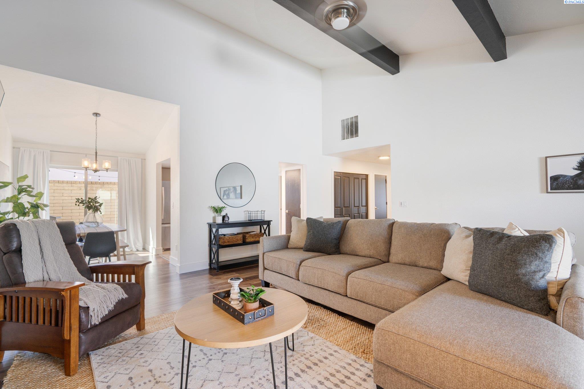 513 Hogan Ct Unit Meadow Springs Must See!