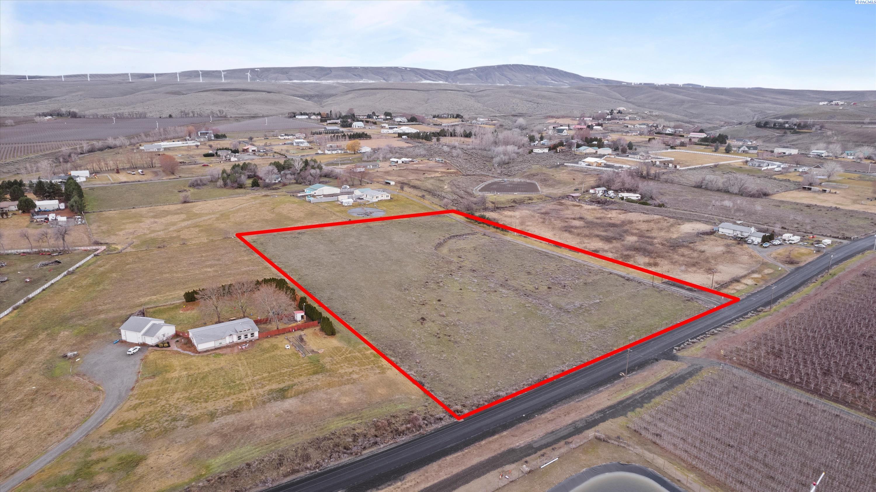 TBD Terril Rd Unit Build that Bardominium & Bring Your Animals!