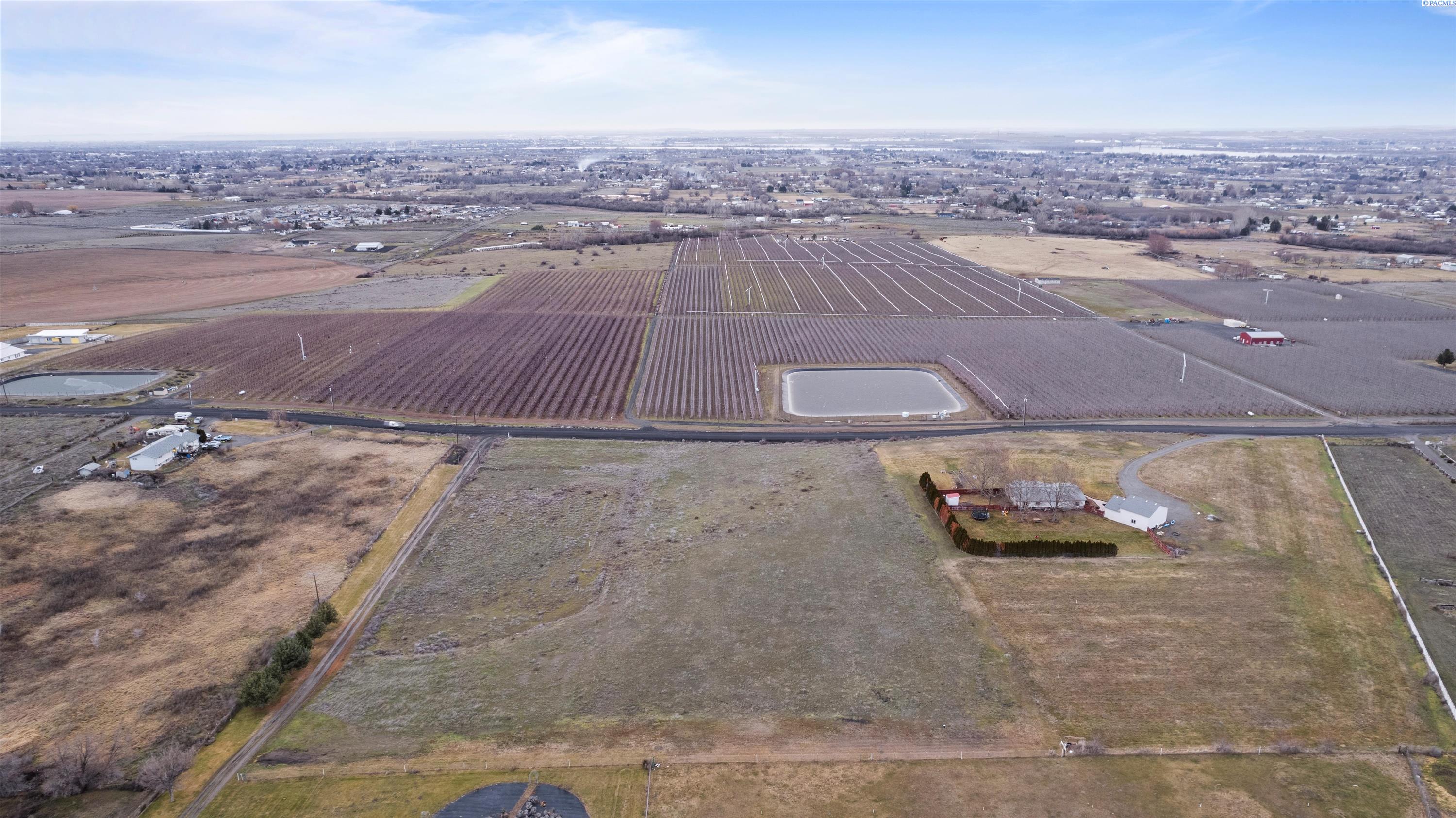 TBD Terril Rd Unit Build that Bardominium & Bring Your Animals!