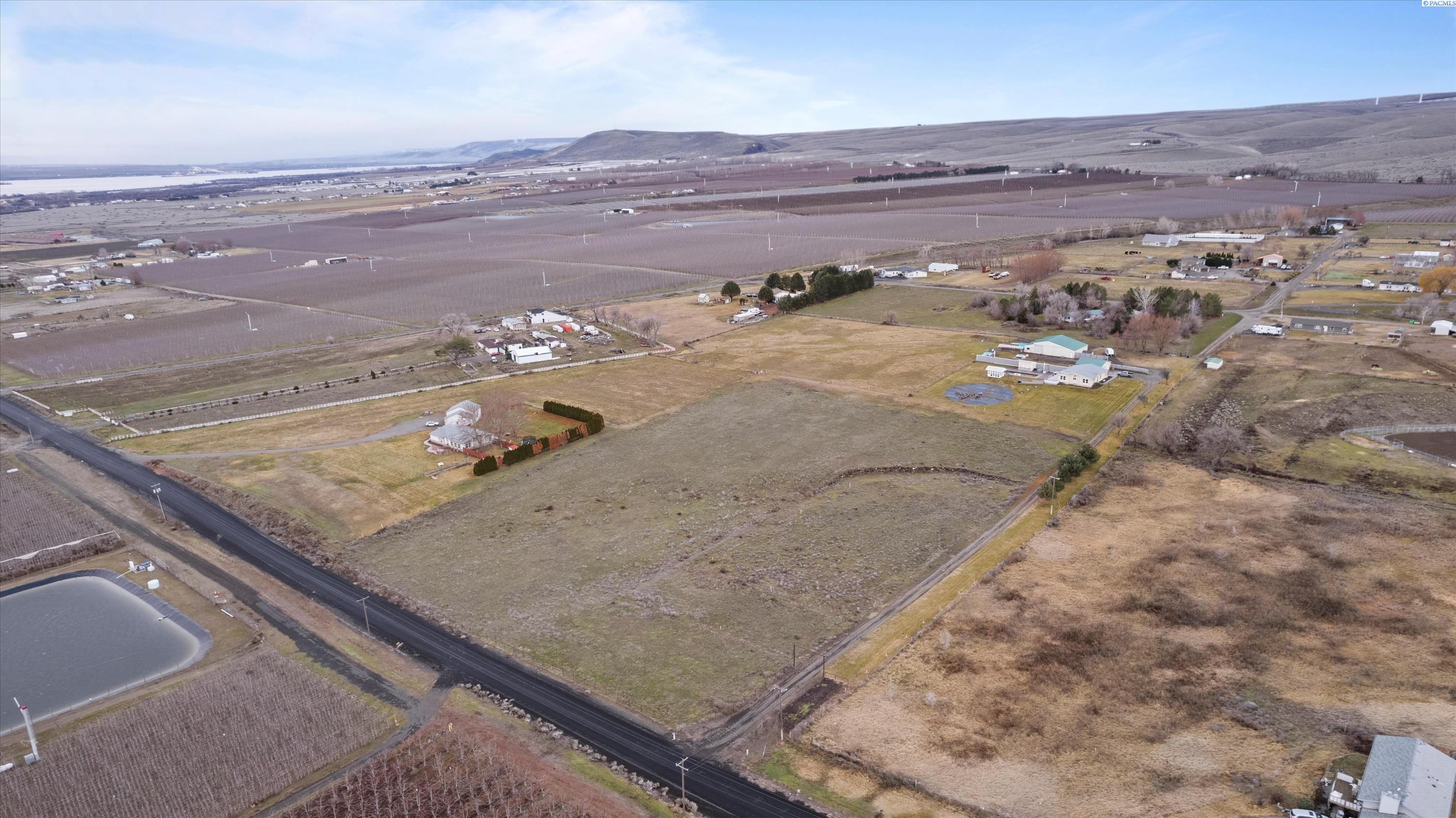 TBD Terril Rd Unit Build that Bardominium & Bring Your Animals!