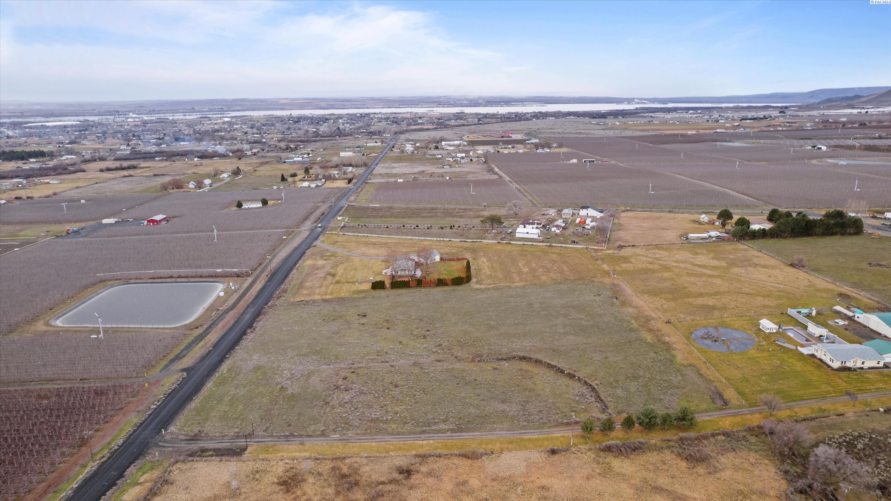 TBD Terril Rd Unit Build that Bardominium & Bring Your Animals!