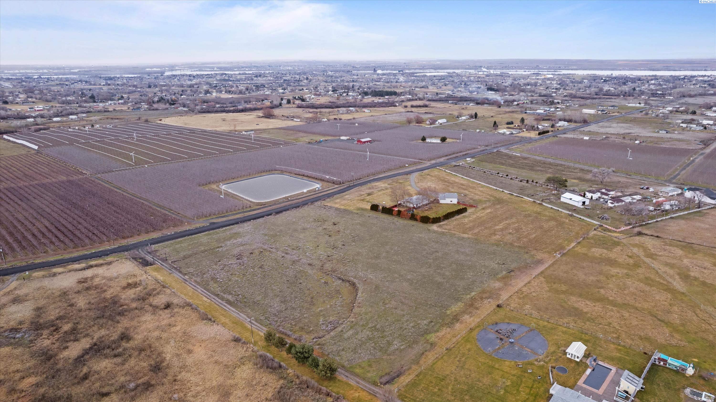 TBD Terril Rd Unit Build that Bardominium & Bring Your Animals!