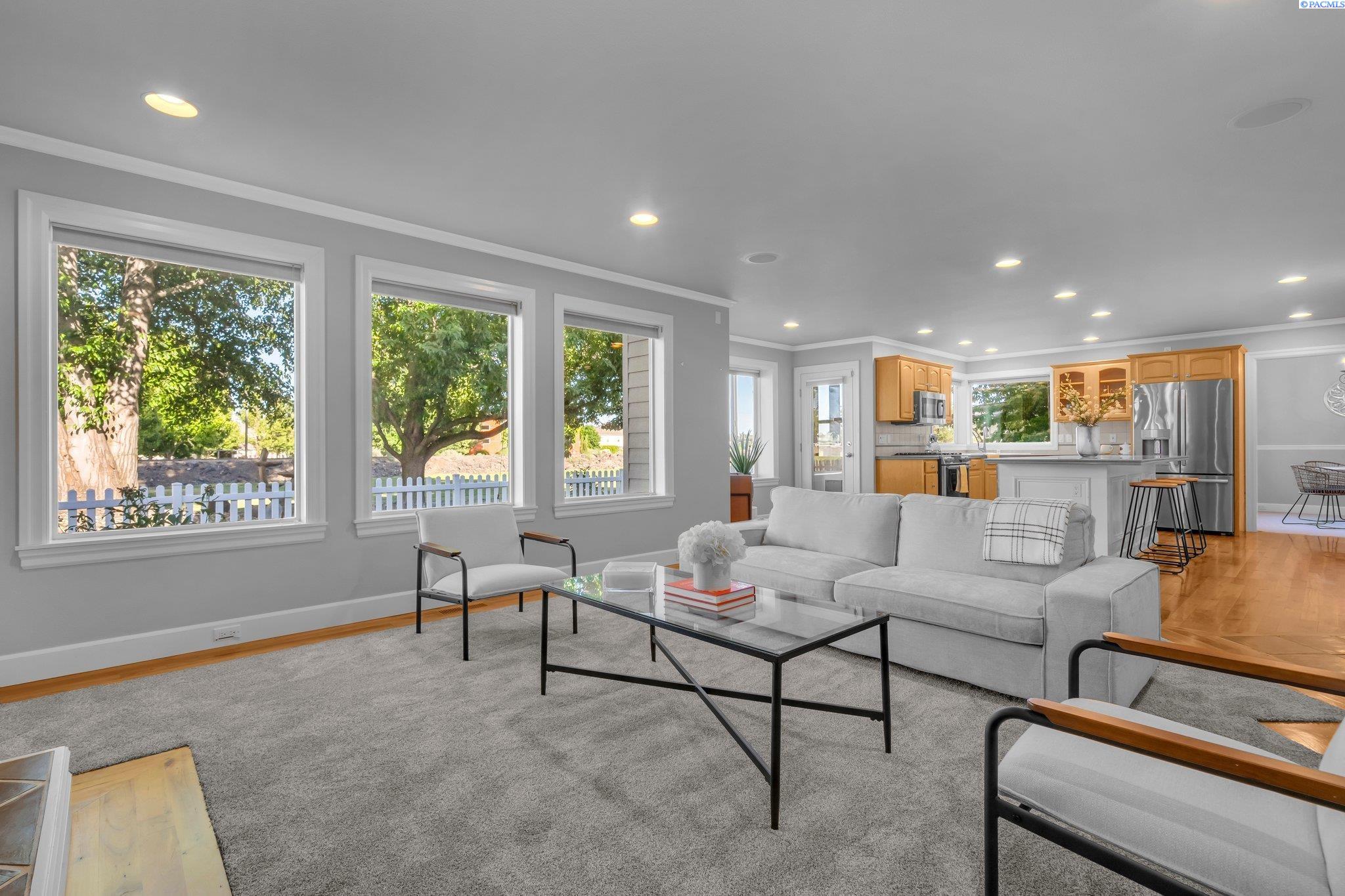 3 Lavender Ct