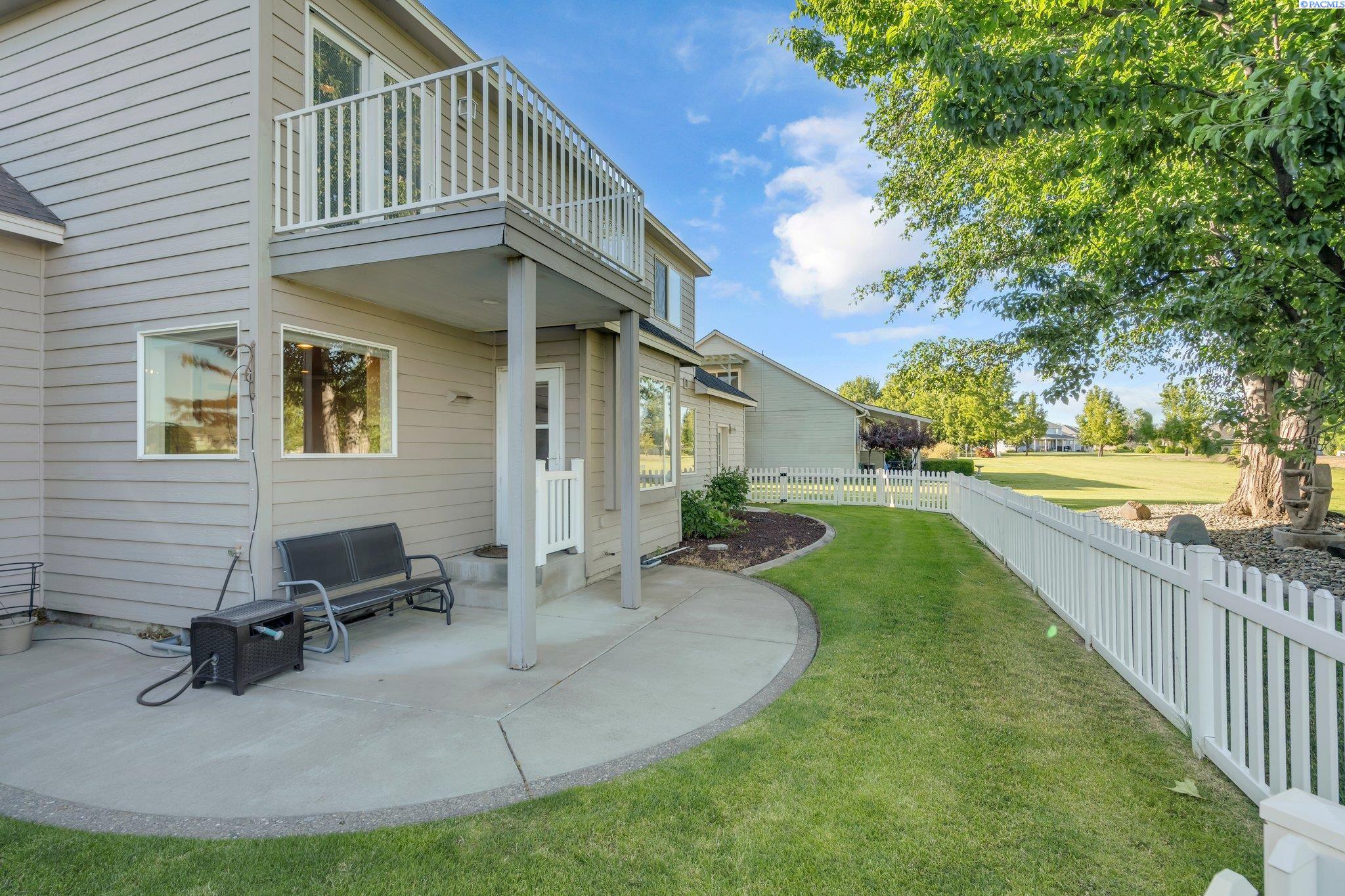 3 Lavender Ct