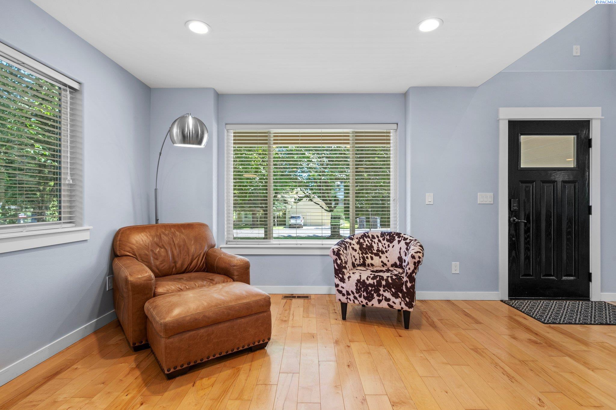 4500 Mallet St