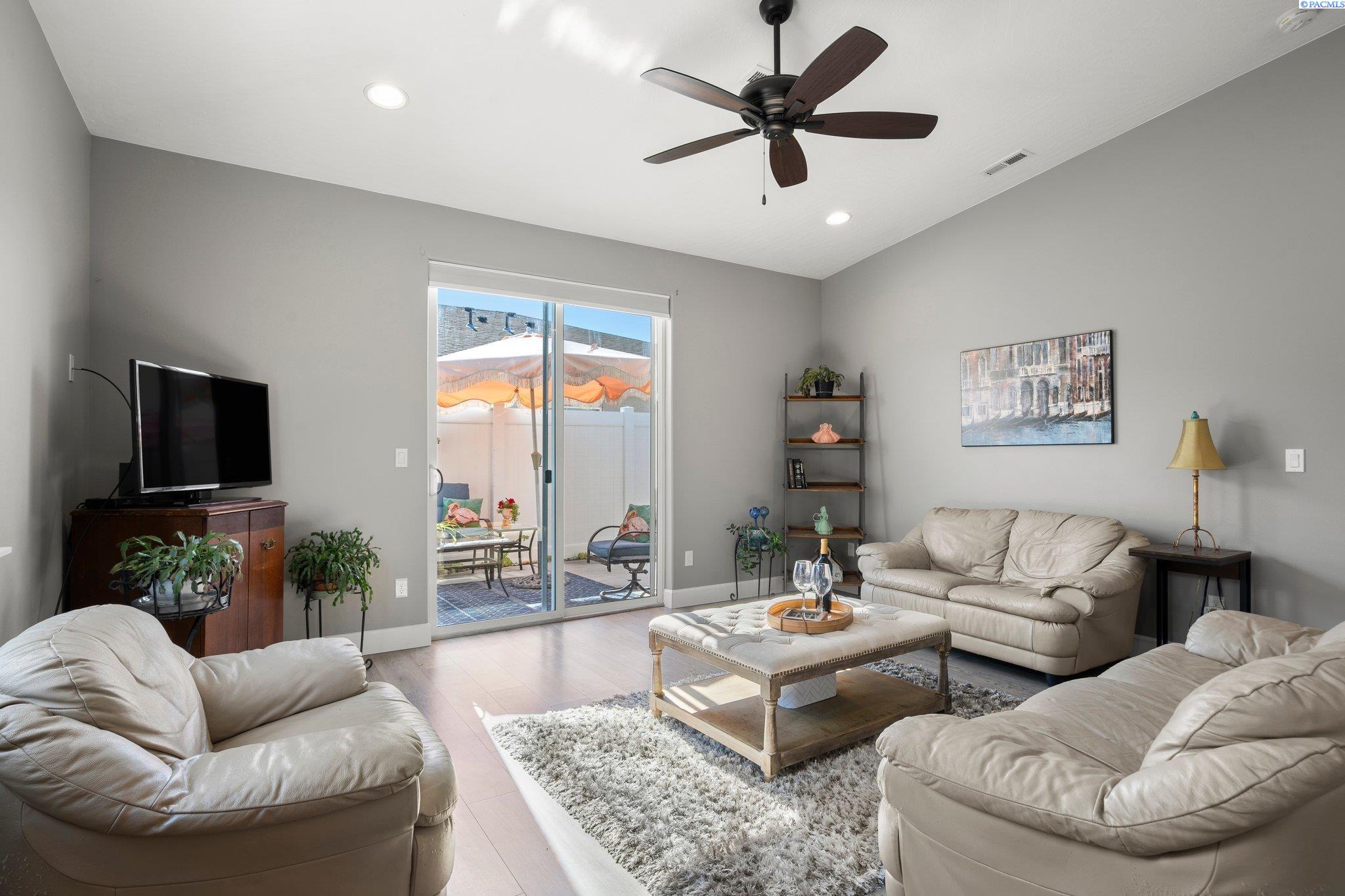 2776 Gentle Ct