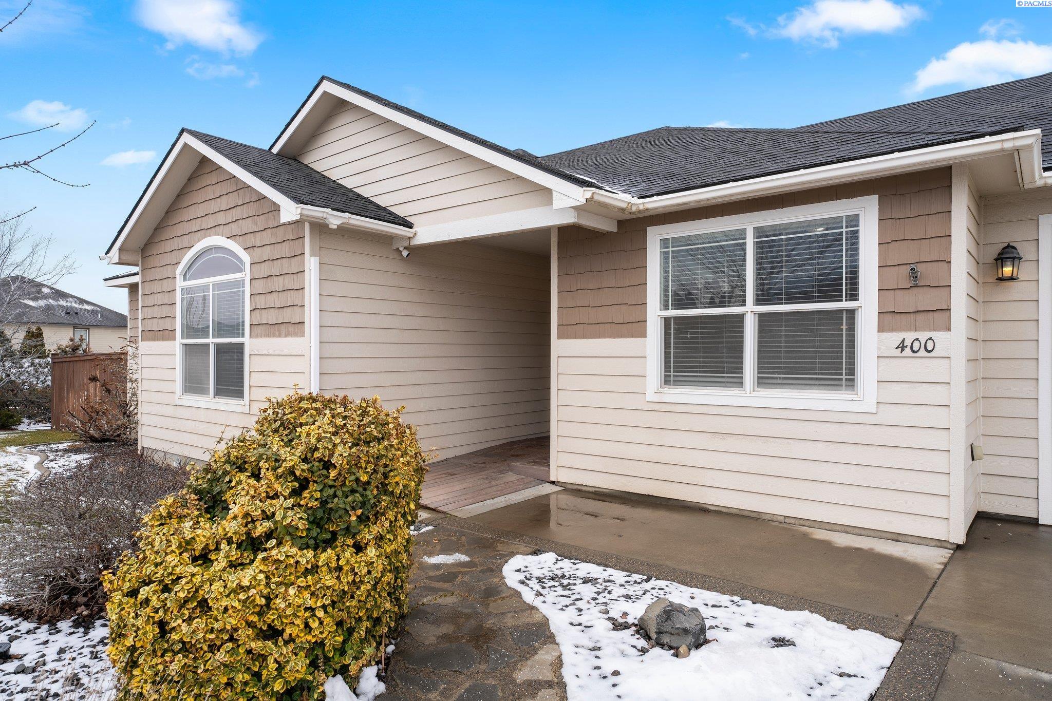 400 Pinnacle Drive