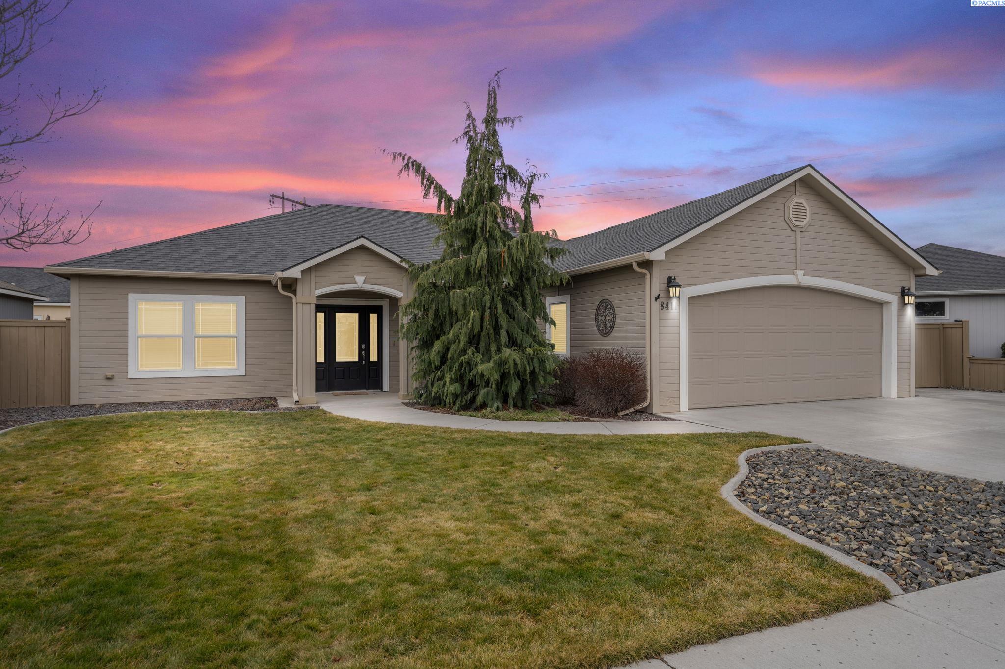 8411 W Bruneau Pl