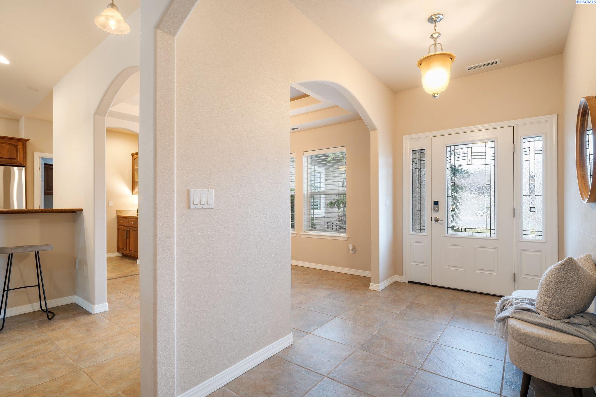 8411 W Bruneau Pl