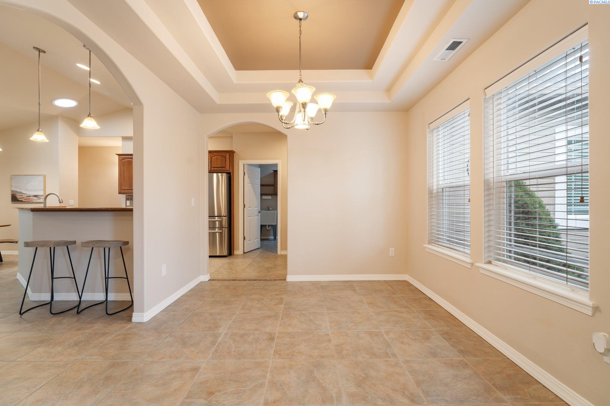 8411 W Bruneau Pl