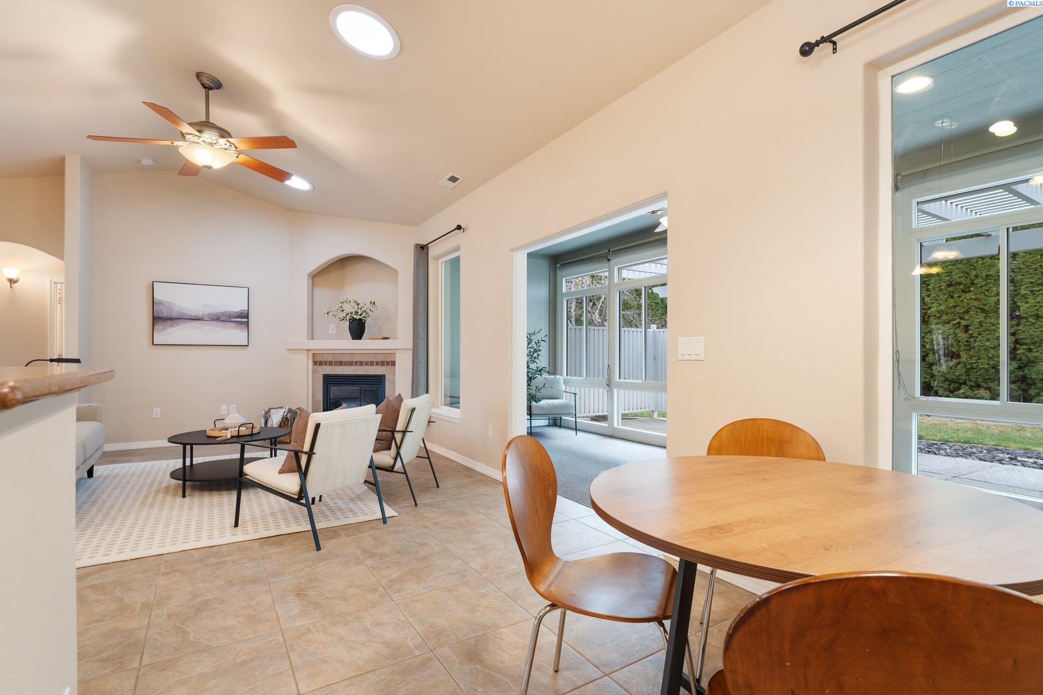 8411 W Bruneau Pl