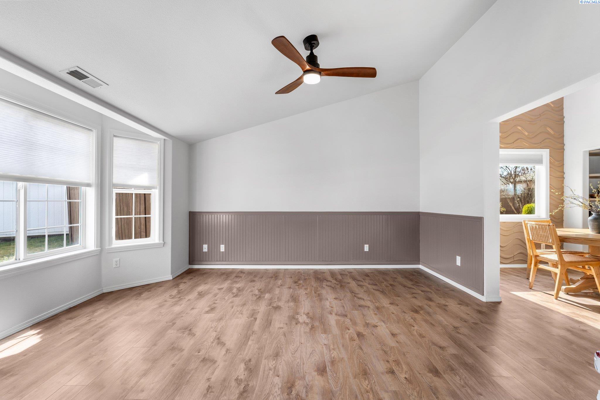 2414 S Quincy Ct