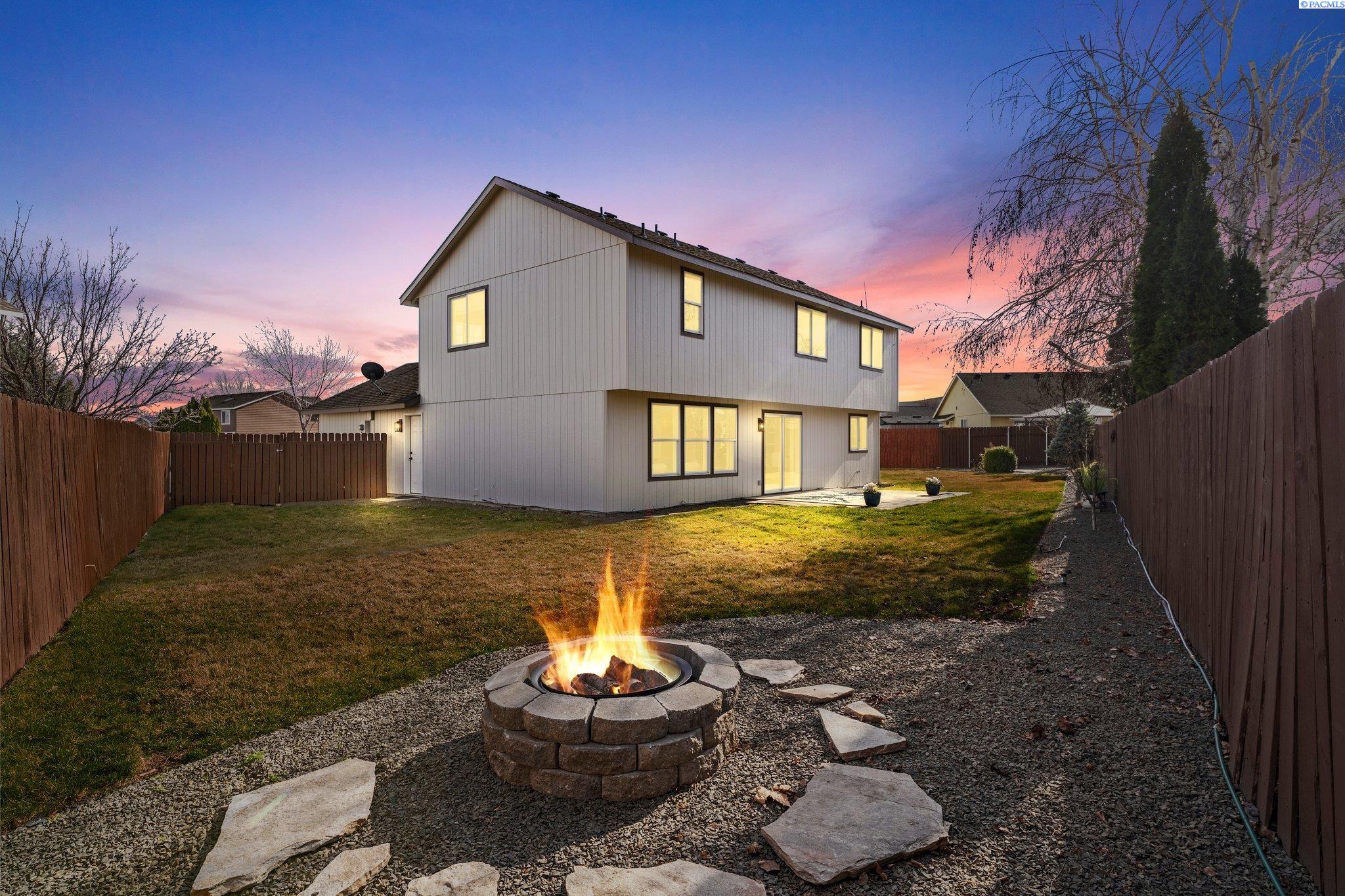 2414 S Quincy Ct