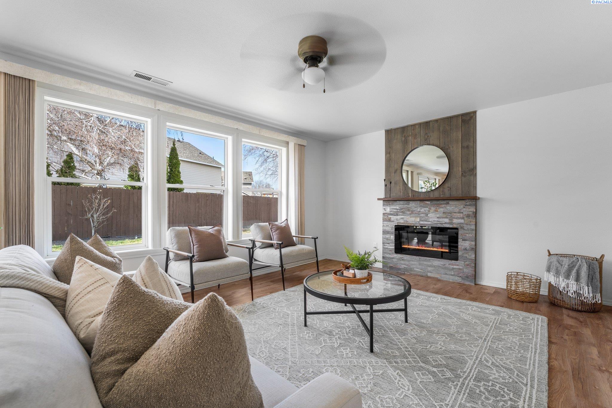 2414 S Quincy Ct