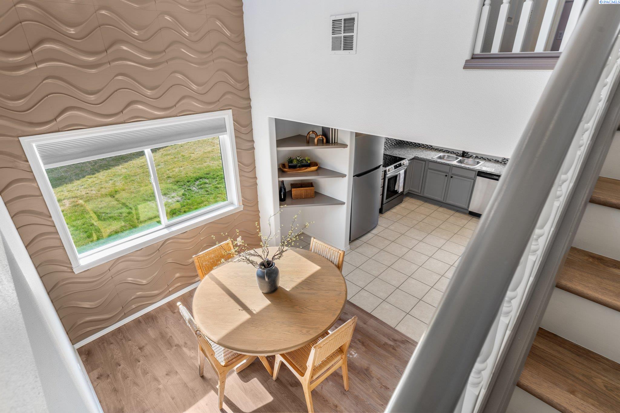 2414 S Quincy Ct