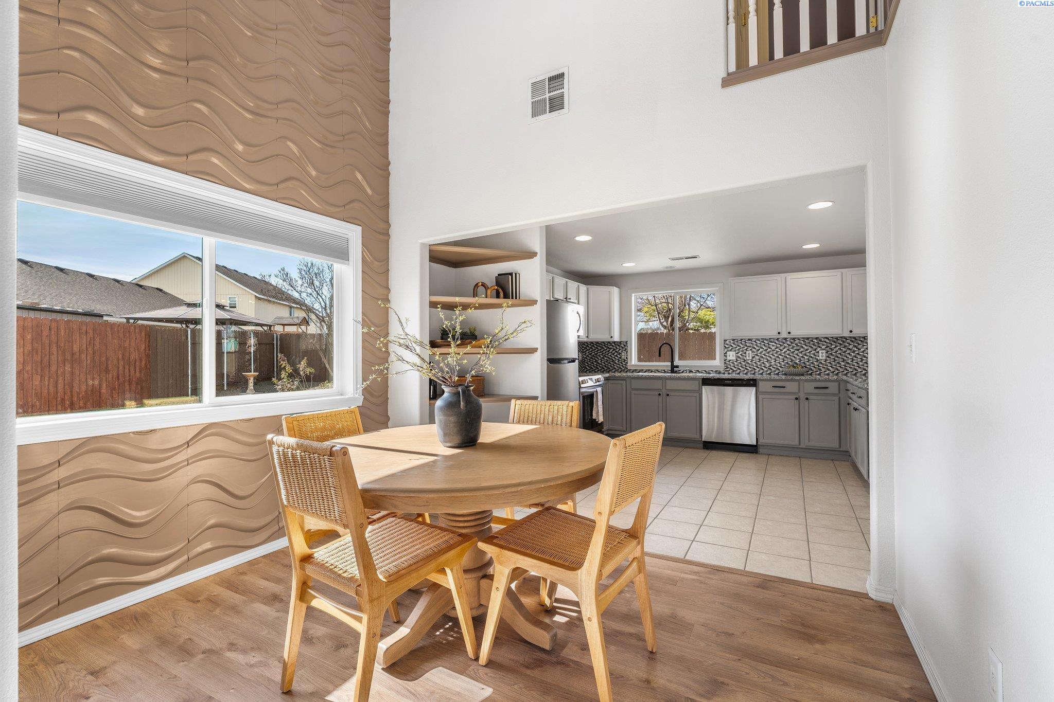2414 S Quincy Ct