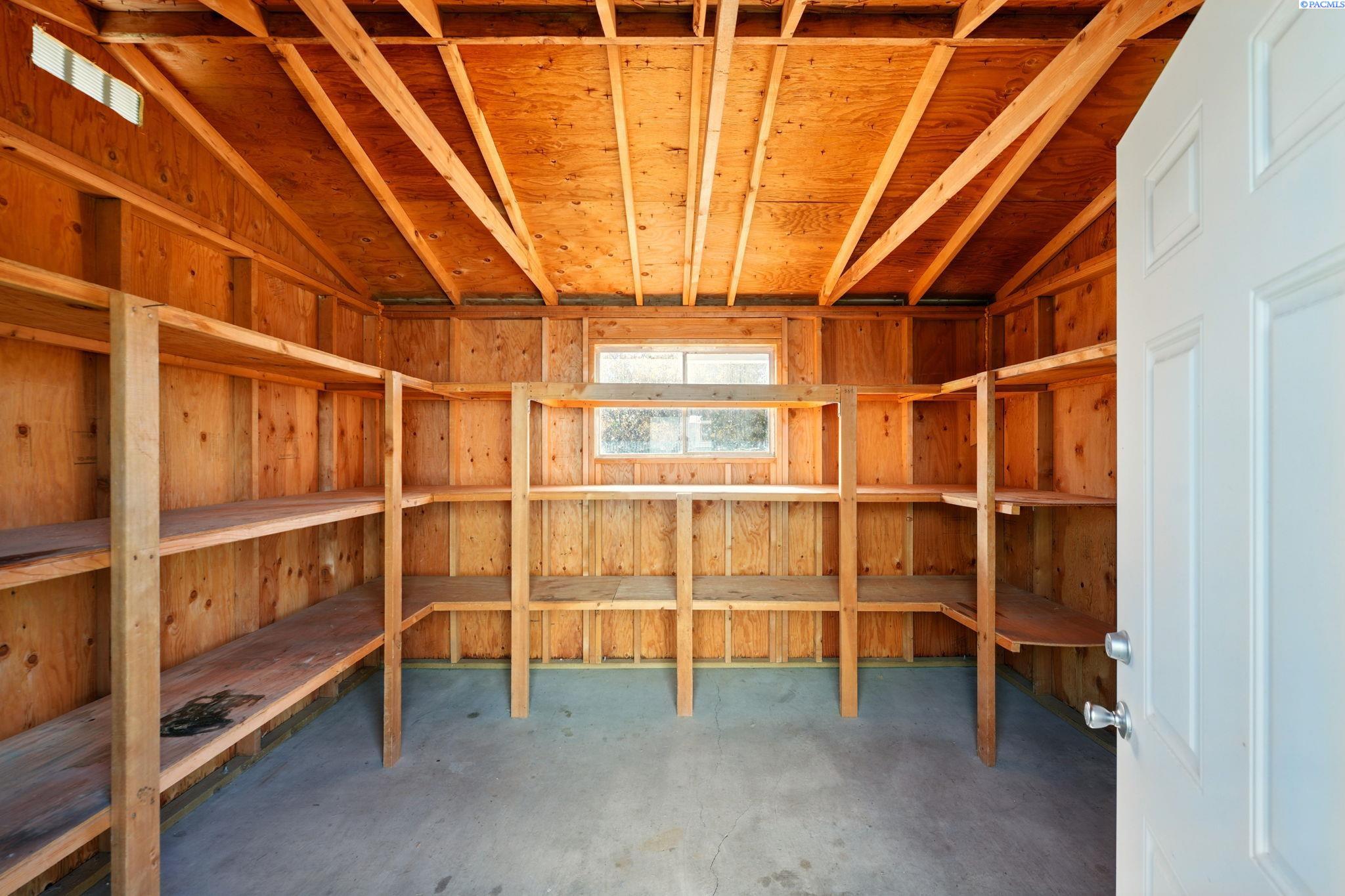909 Willard Ave