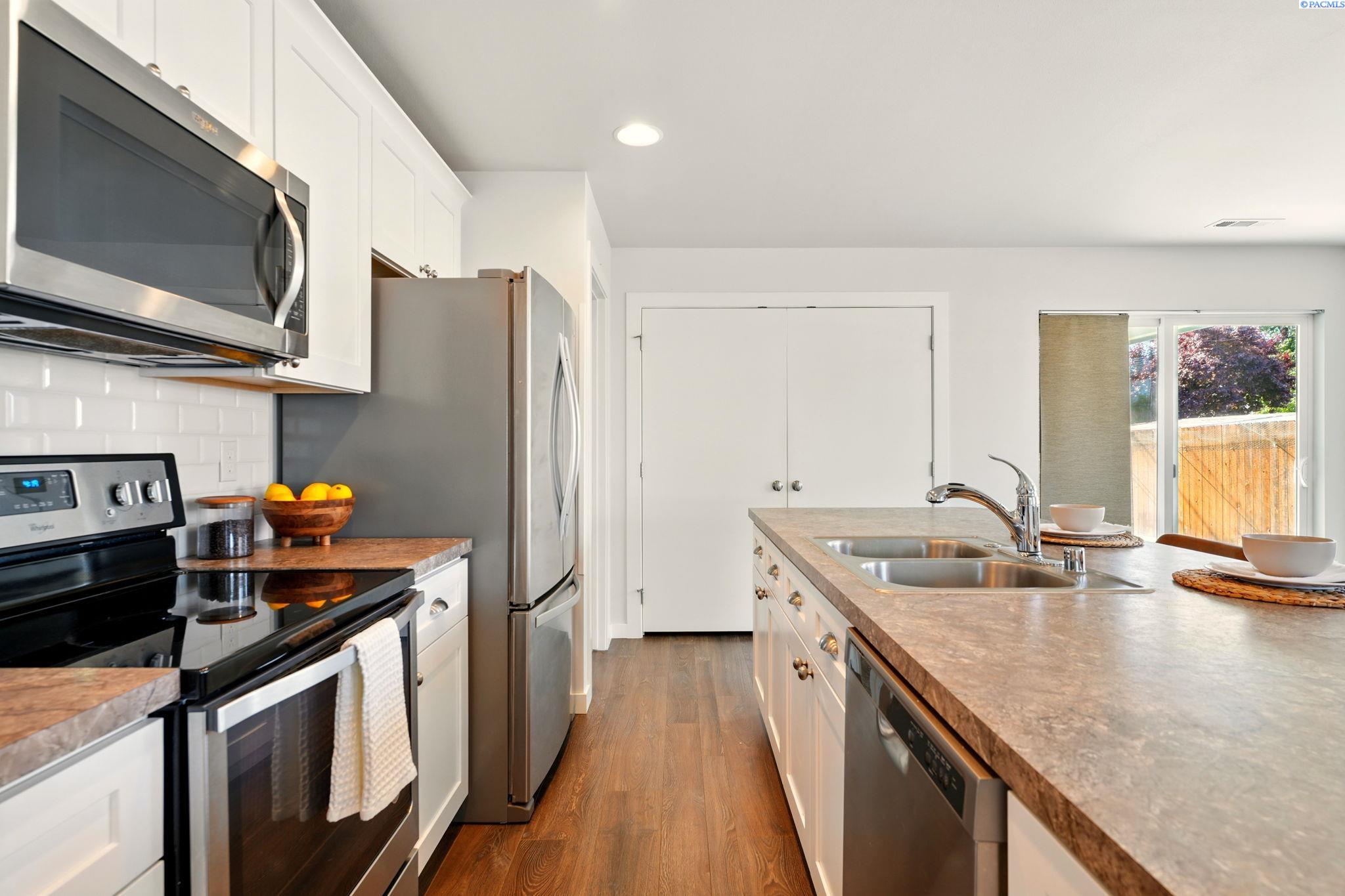 909 Willard Ave