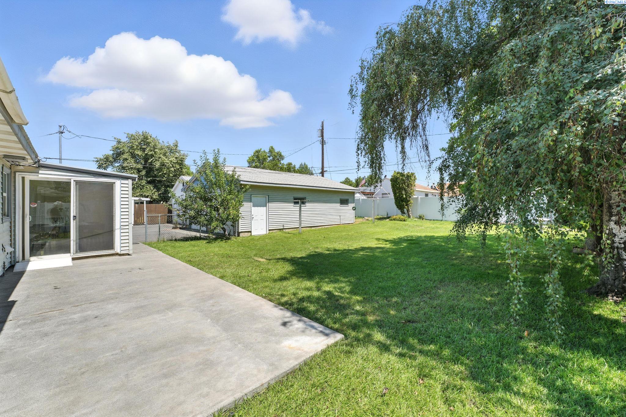 1306 Cedar Ave