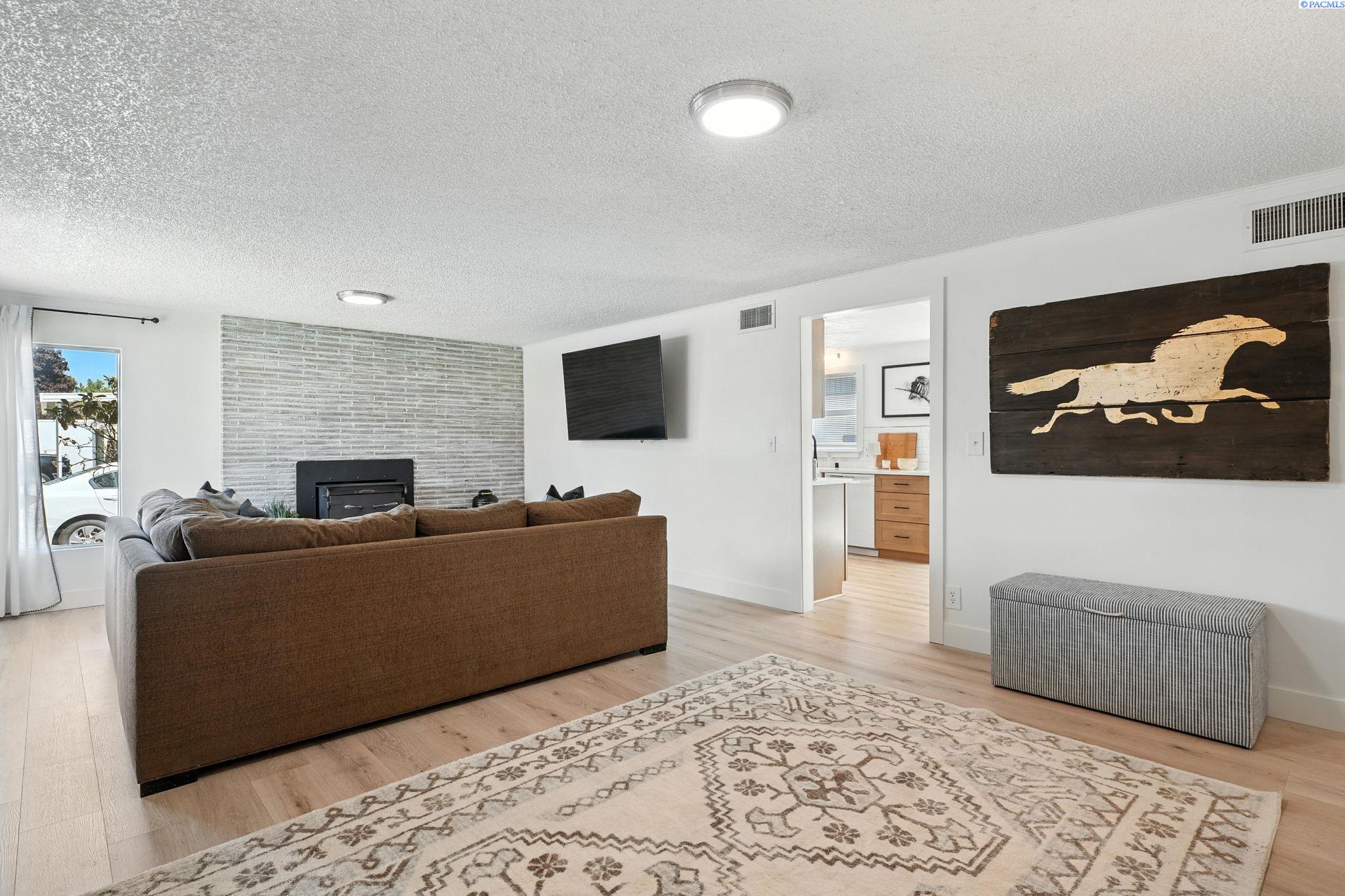 1306 Cedar Ave