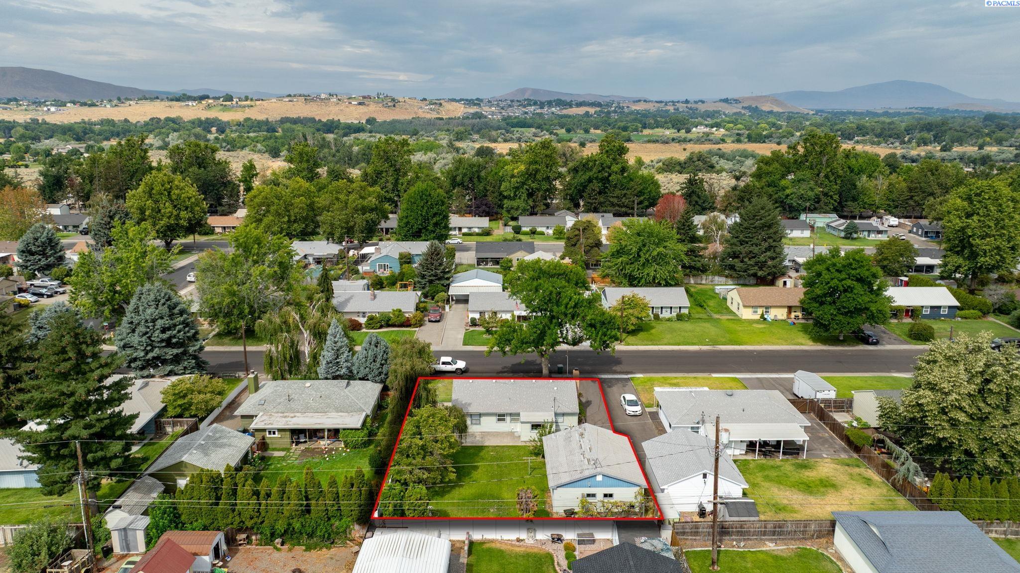 1306 Cedar Ave
