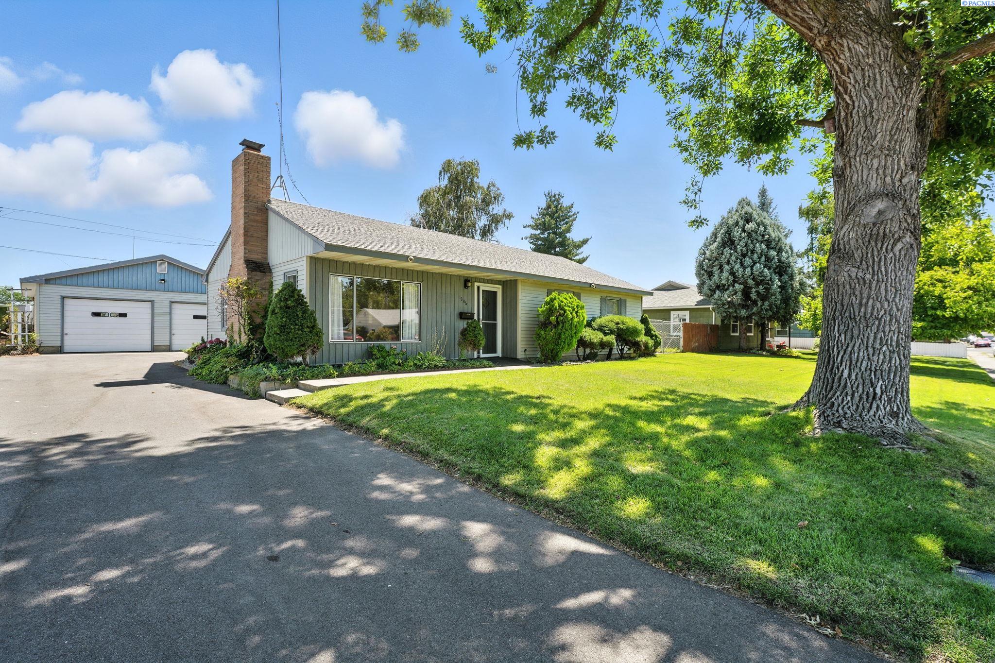 1306 Cedar Ave