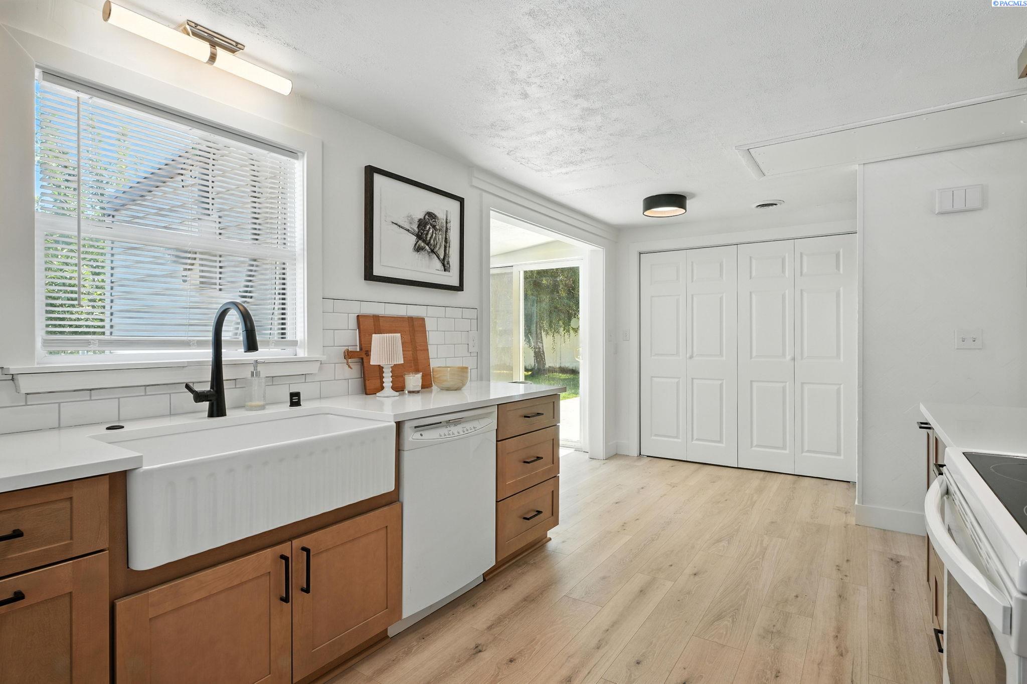 1306 Cedar Ave