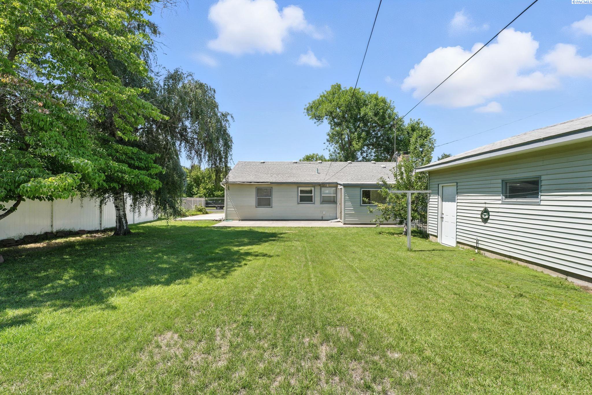 1306 Cedar Ave