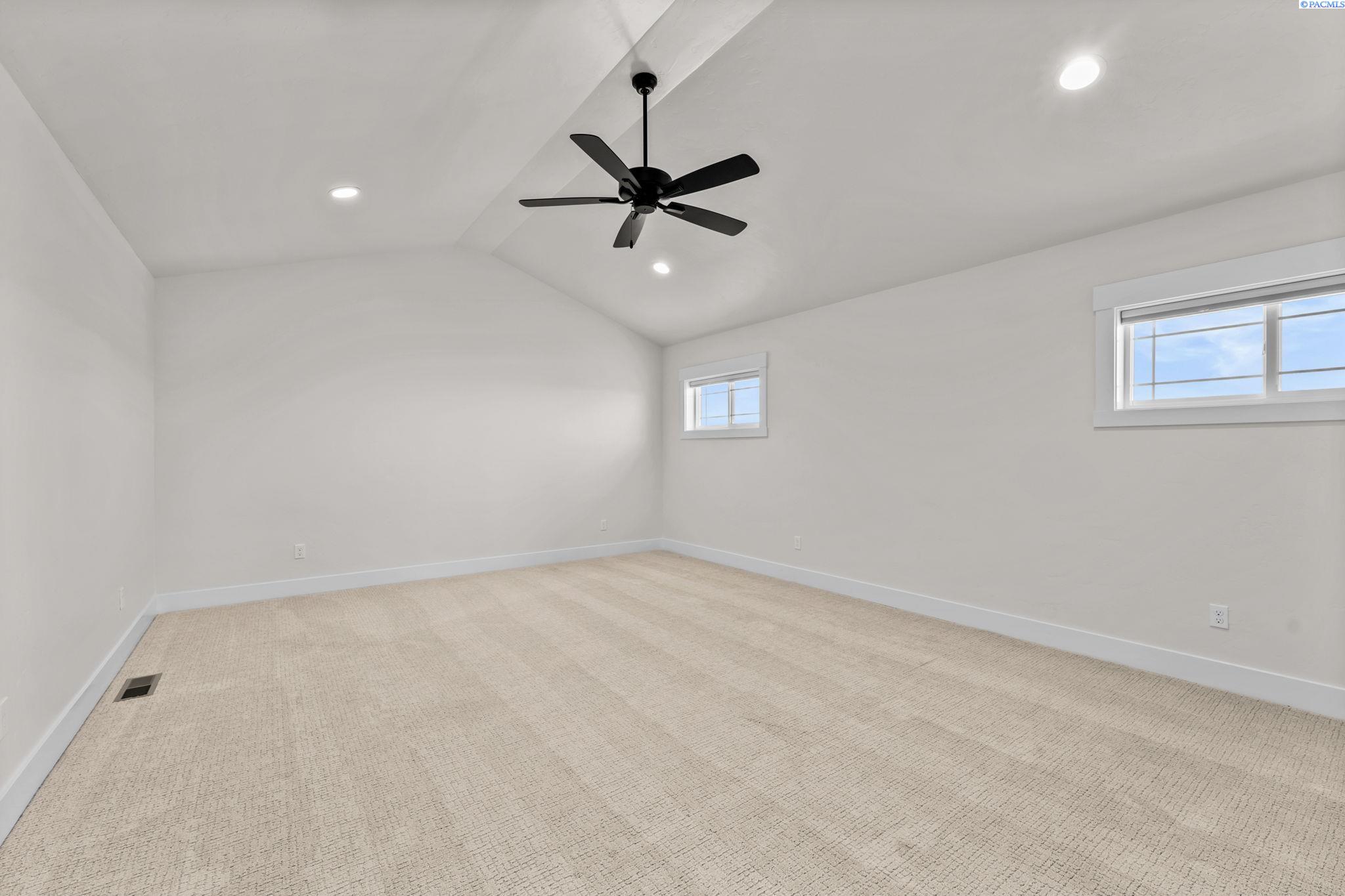 588 Lazio Way
