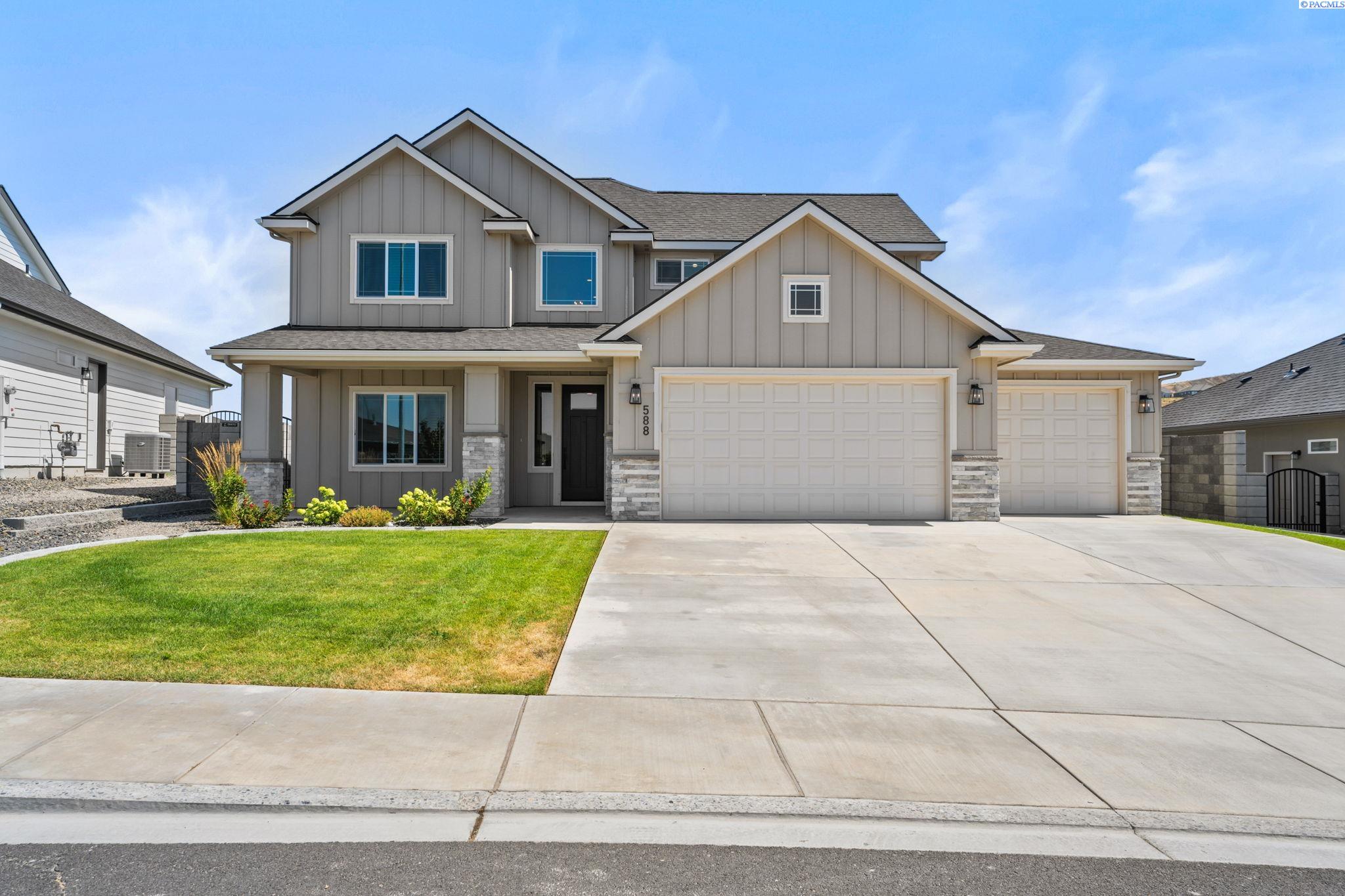 588 Lazio Way