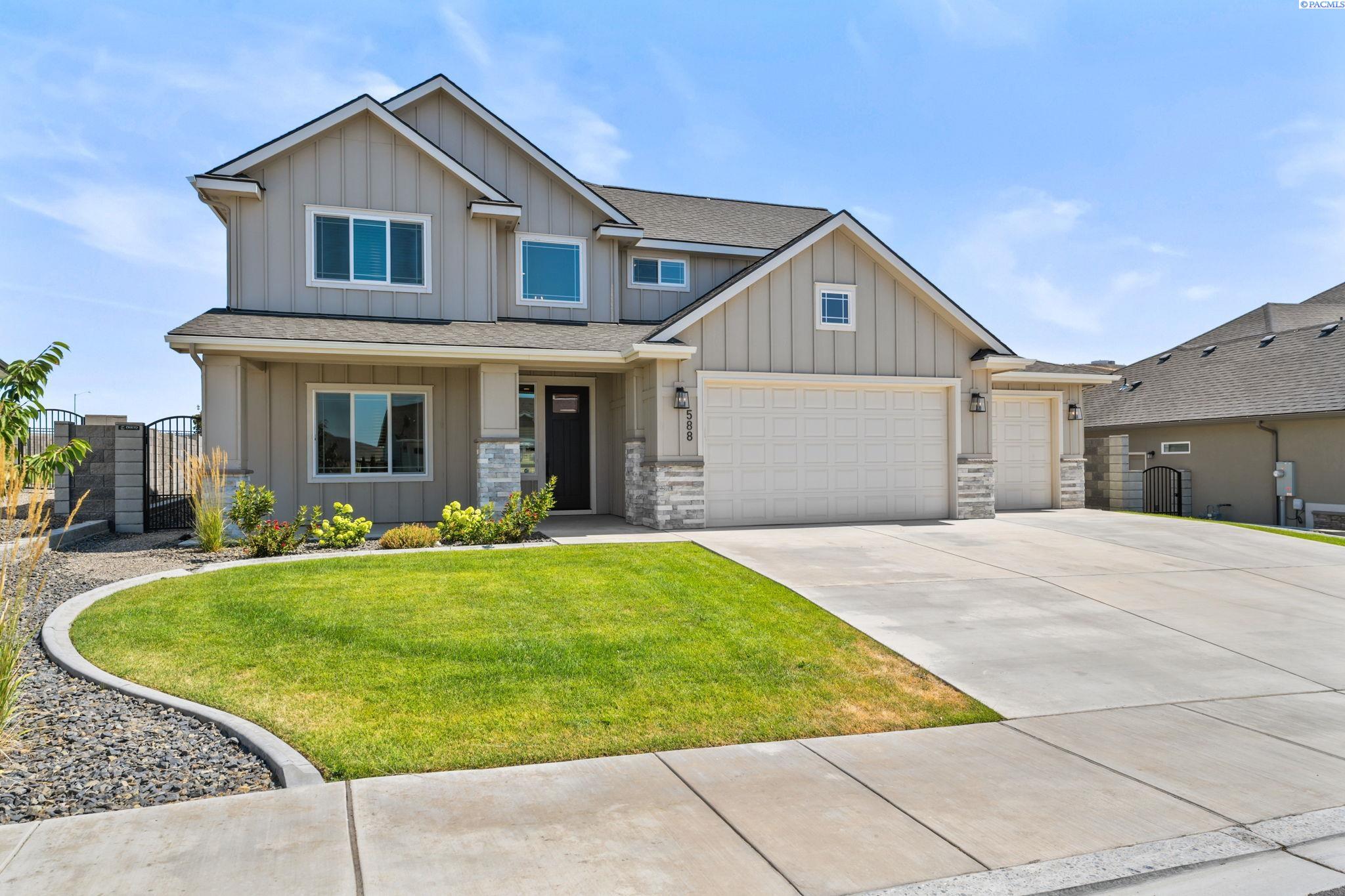 588 Lazio Way