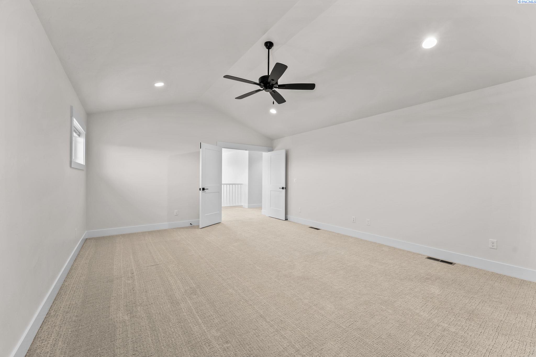 588 Lazio Way