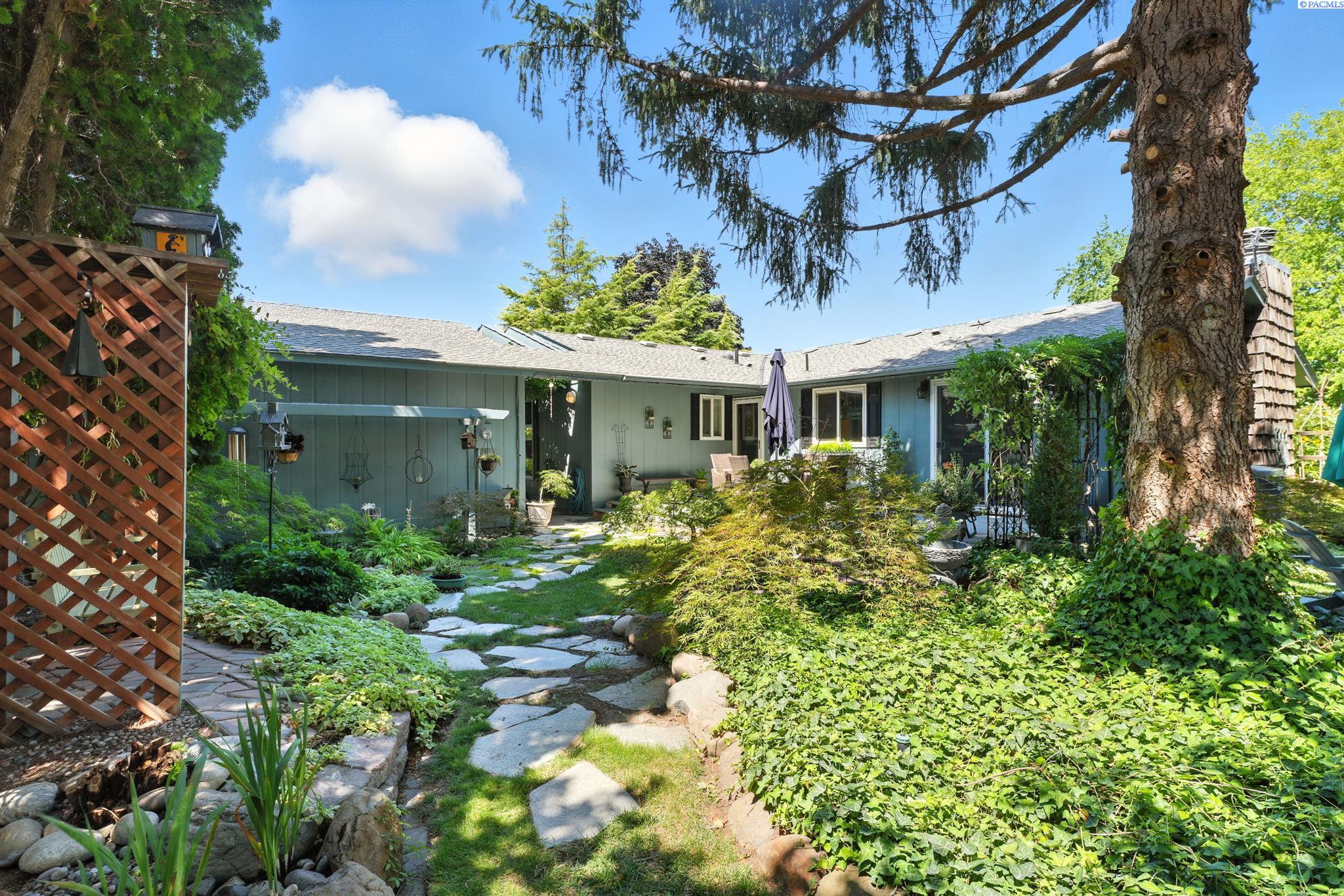 2453 Catalina Ct