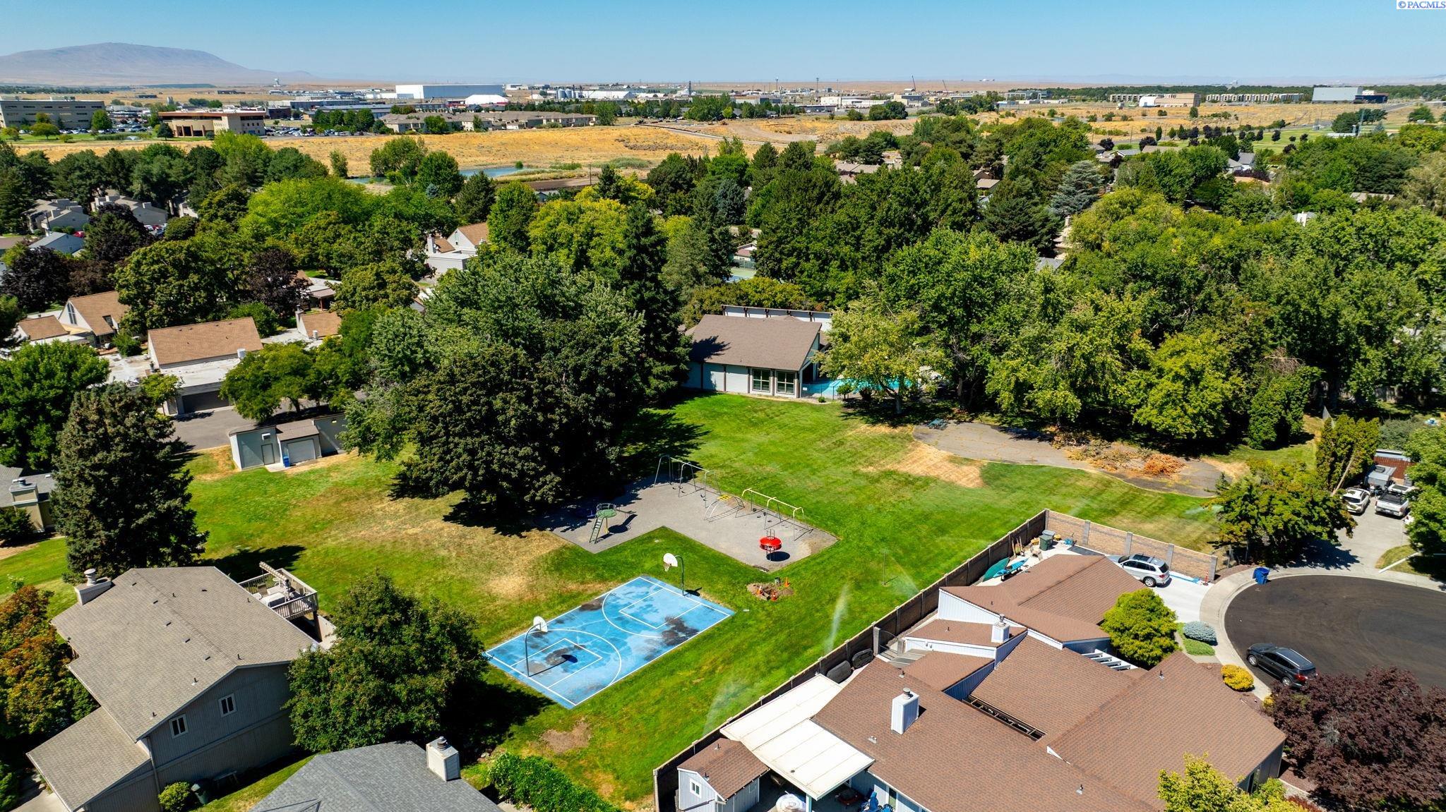 2453 Catalina Ct