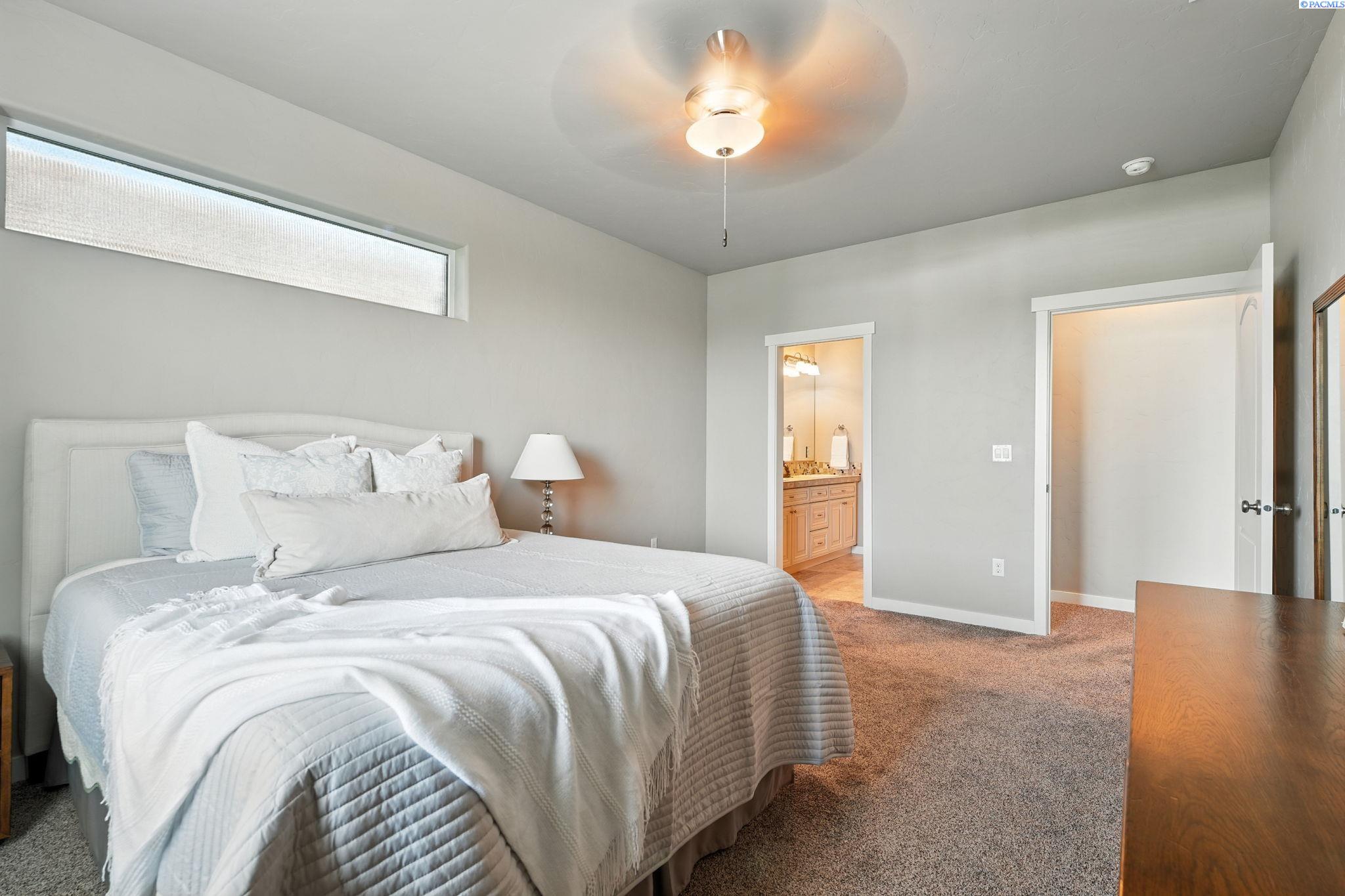 8924 W Skagit Ave