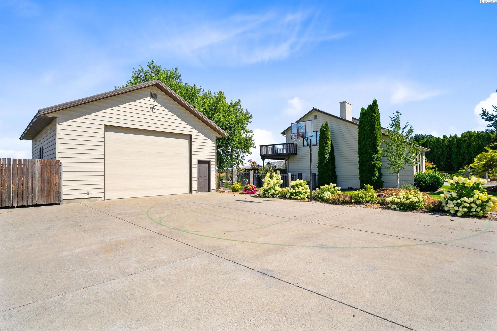 1120 Appaloosa Way
