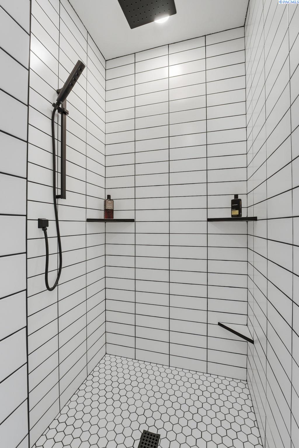 57 Columbia Bluff Ln