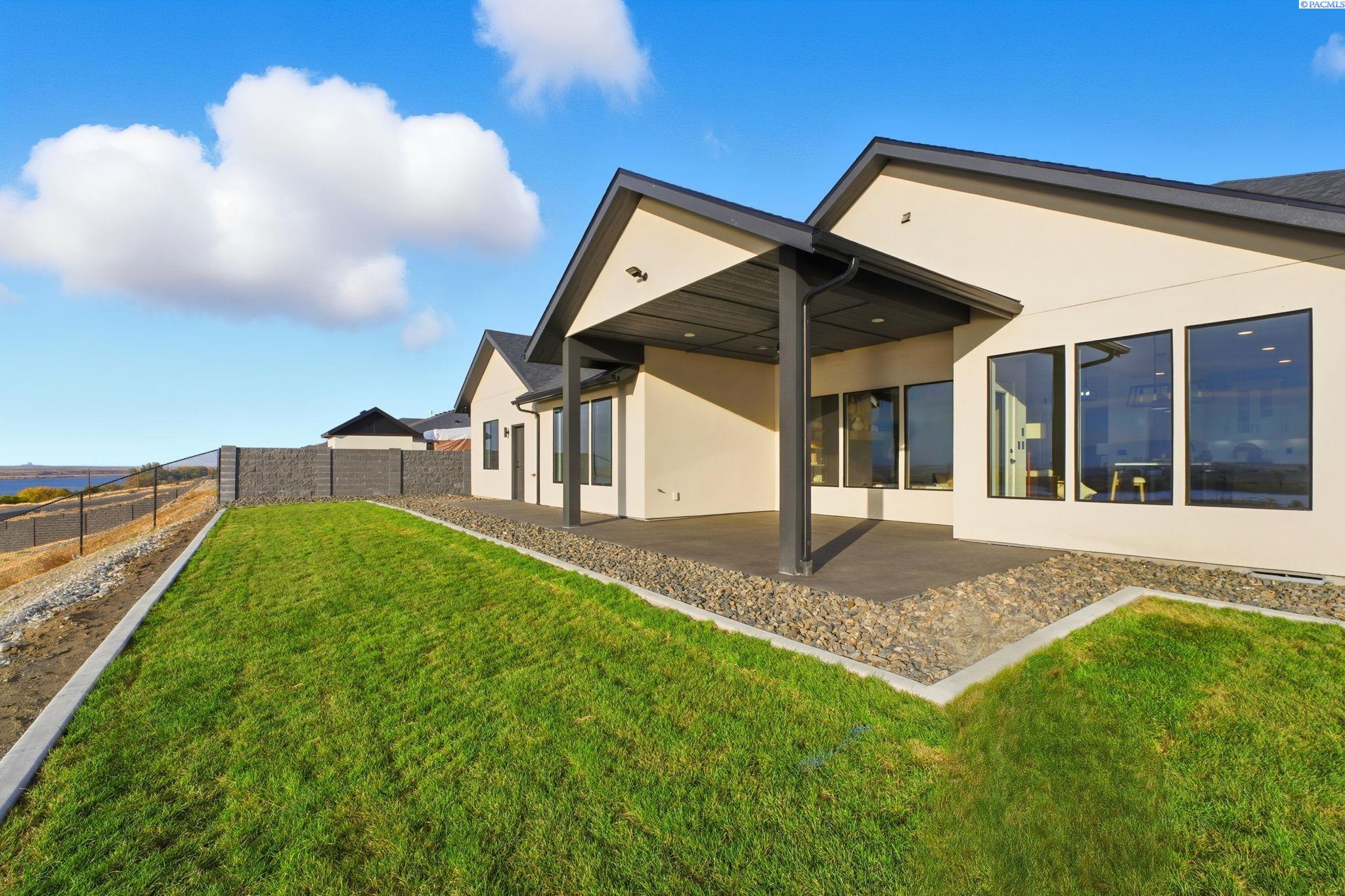 57 Columbia Bluff Ln