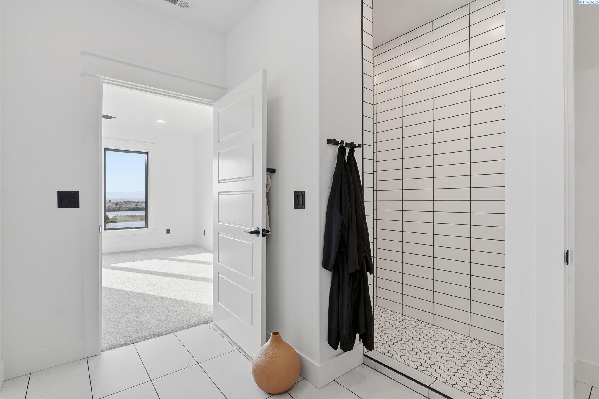 57 Columbia Bluff Ln