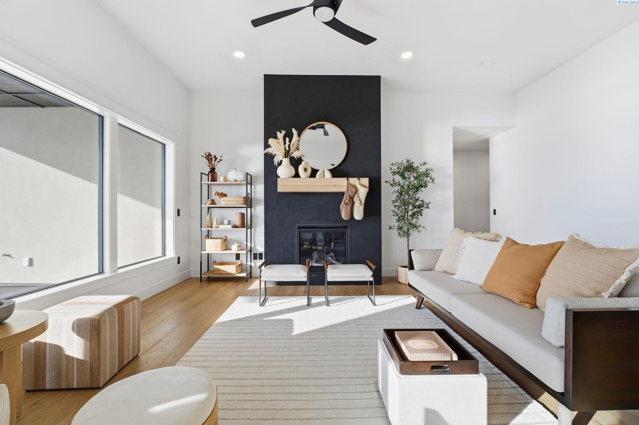 57 Columbia Bluff Ln