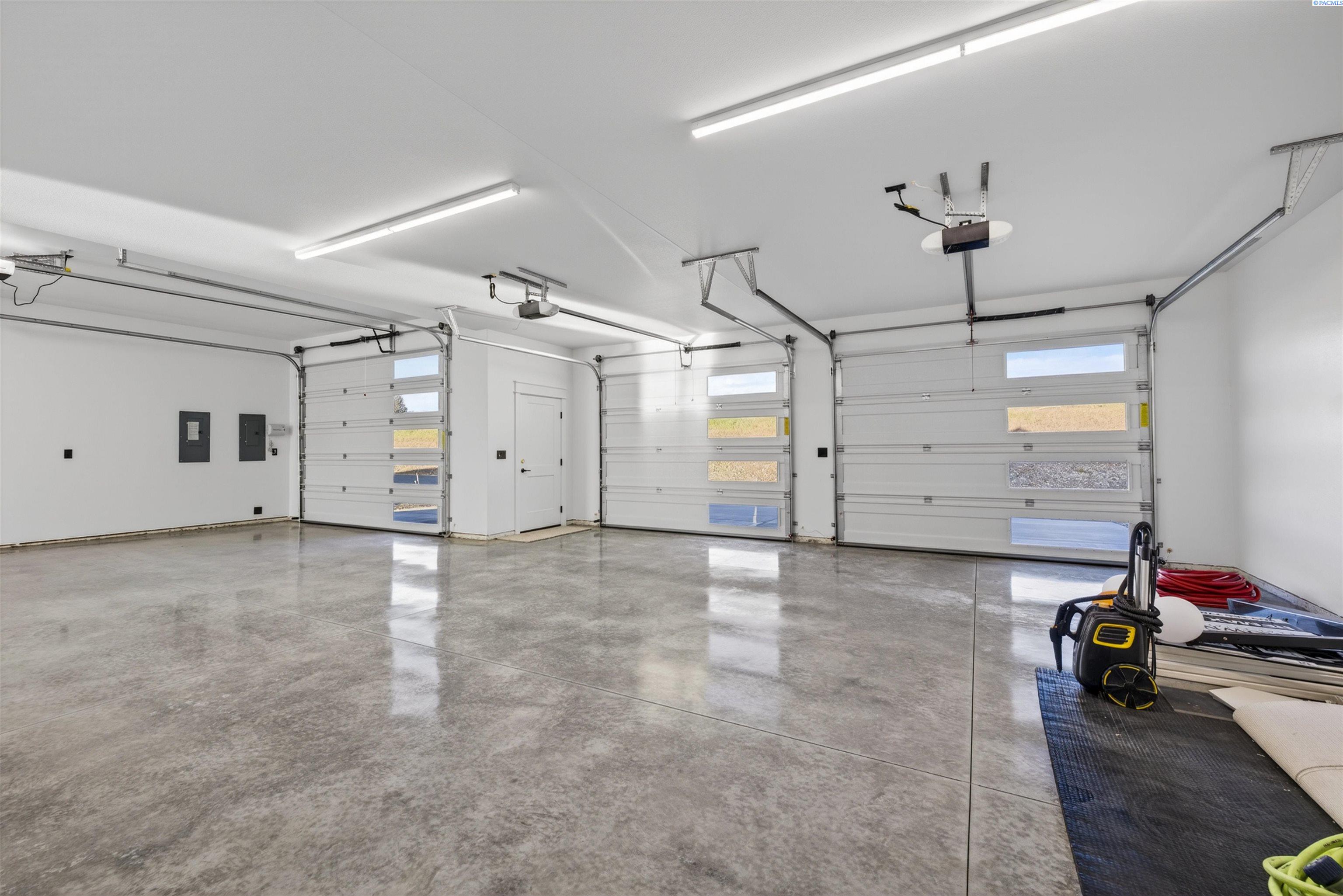 57 Columbia Bluff Ln