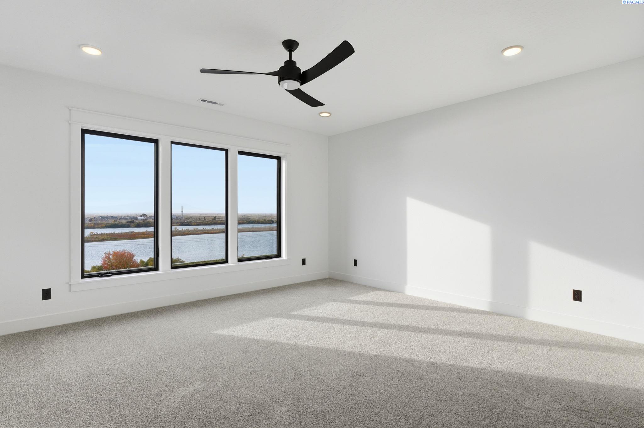 57 Columbia Bluff Ln