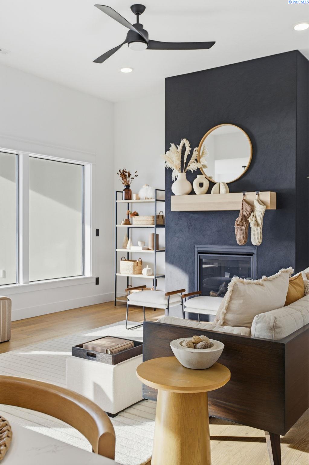 57 Columbia Bluff Ln