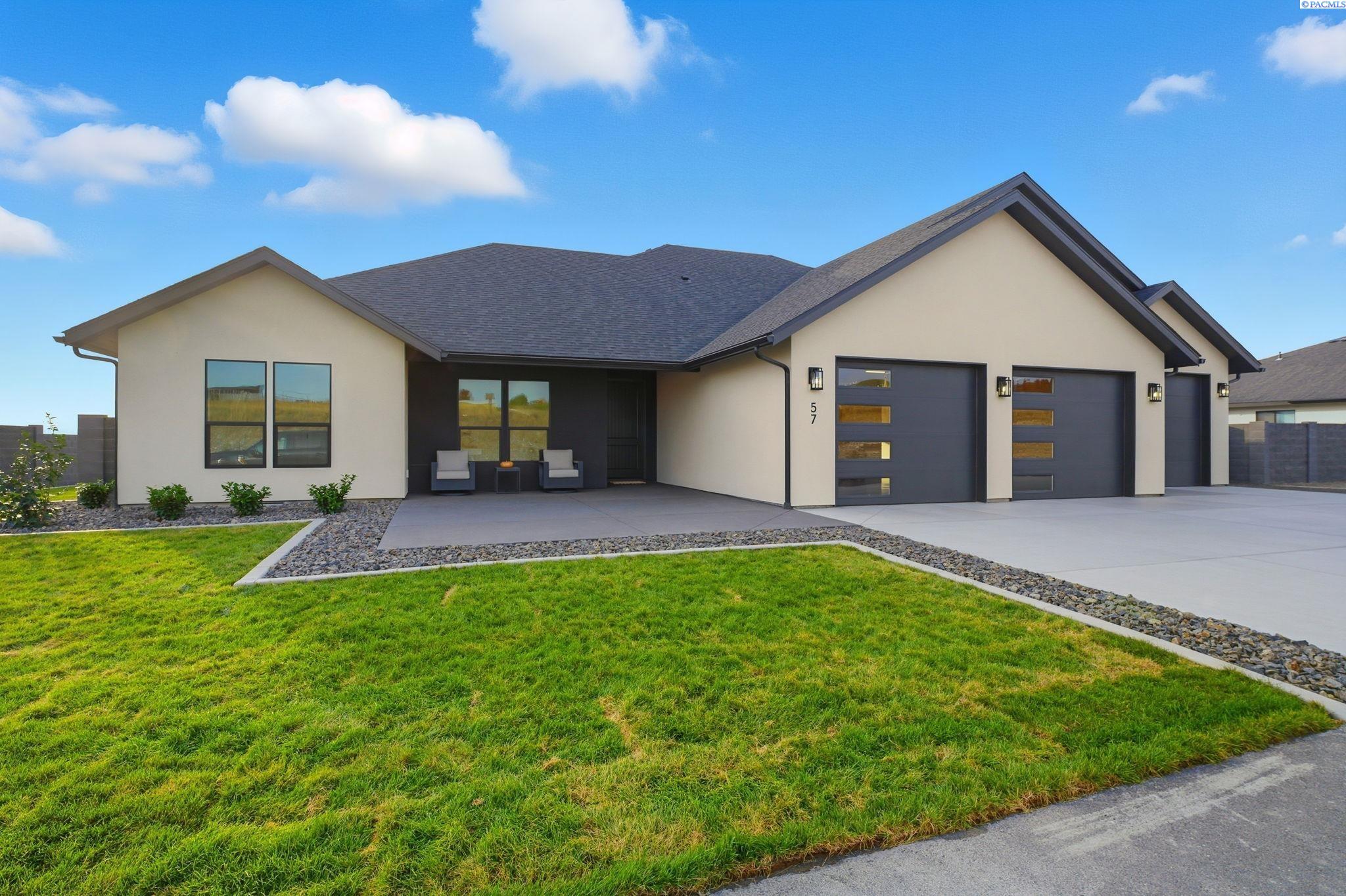 57 Columbia Bluff Ln