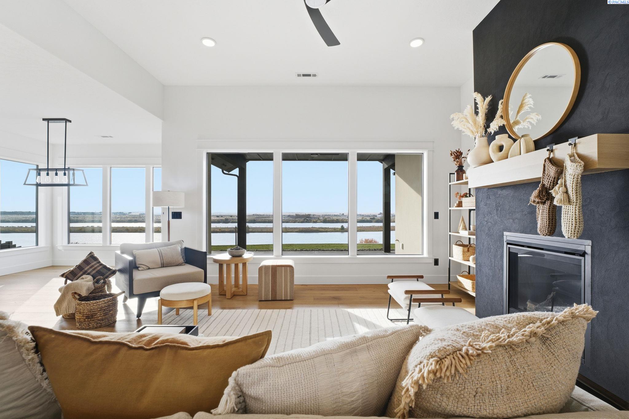 57 Columbia Bluff Ln