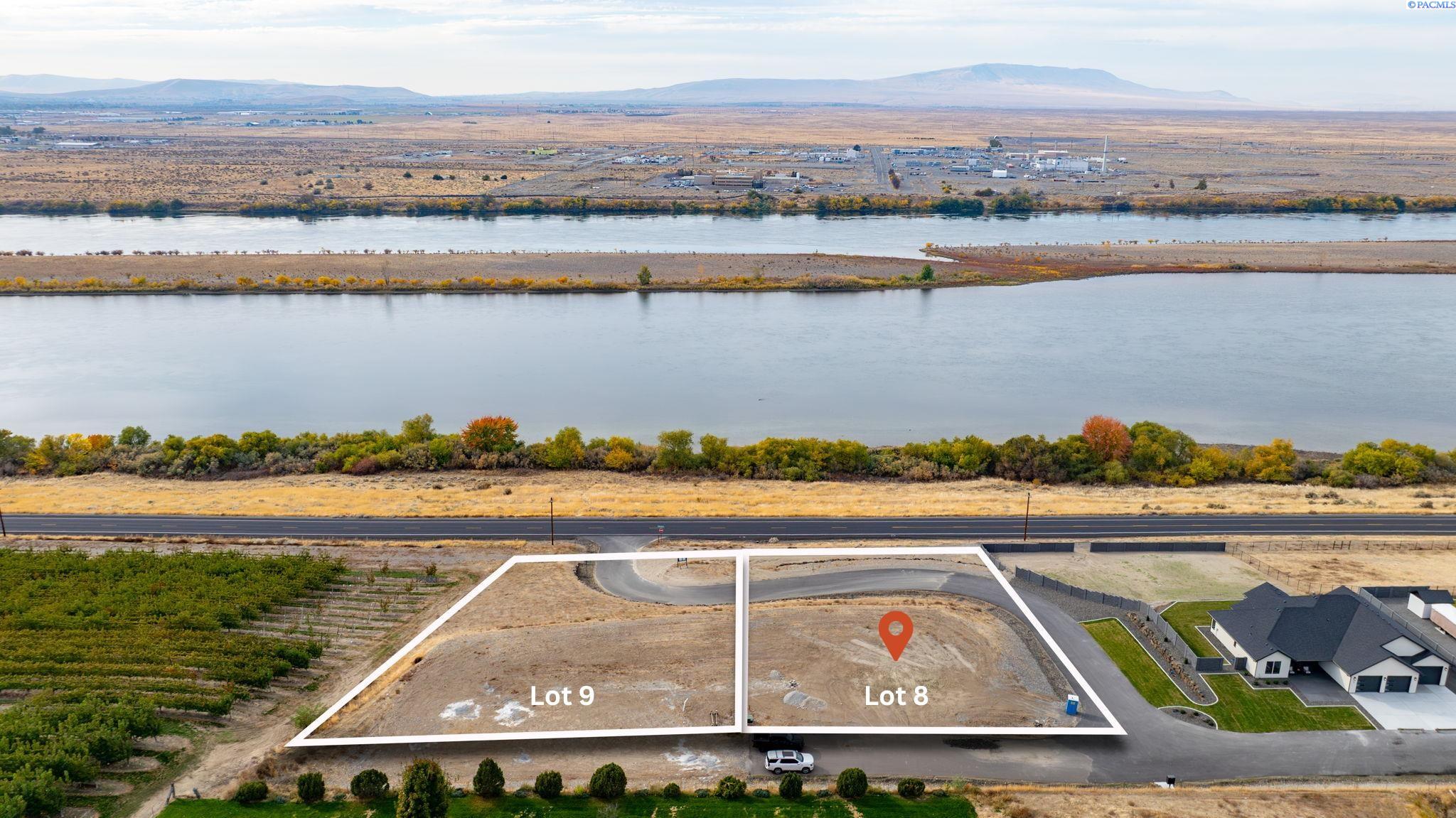 29 Columbia Bluff Ln Unit: Build Your Ultimate Custom Retreat on the River