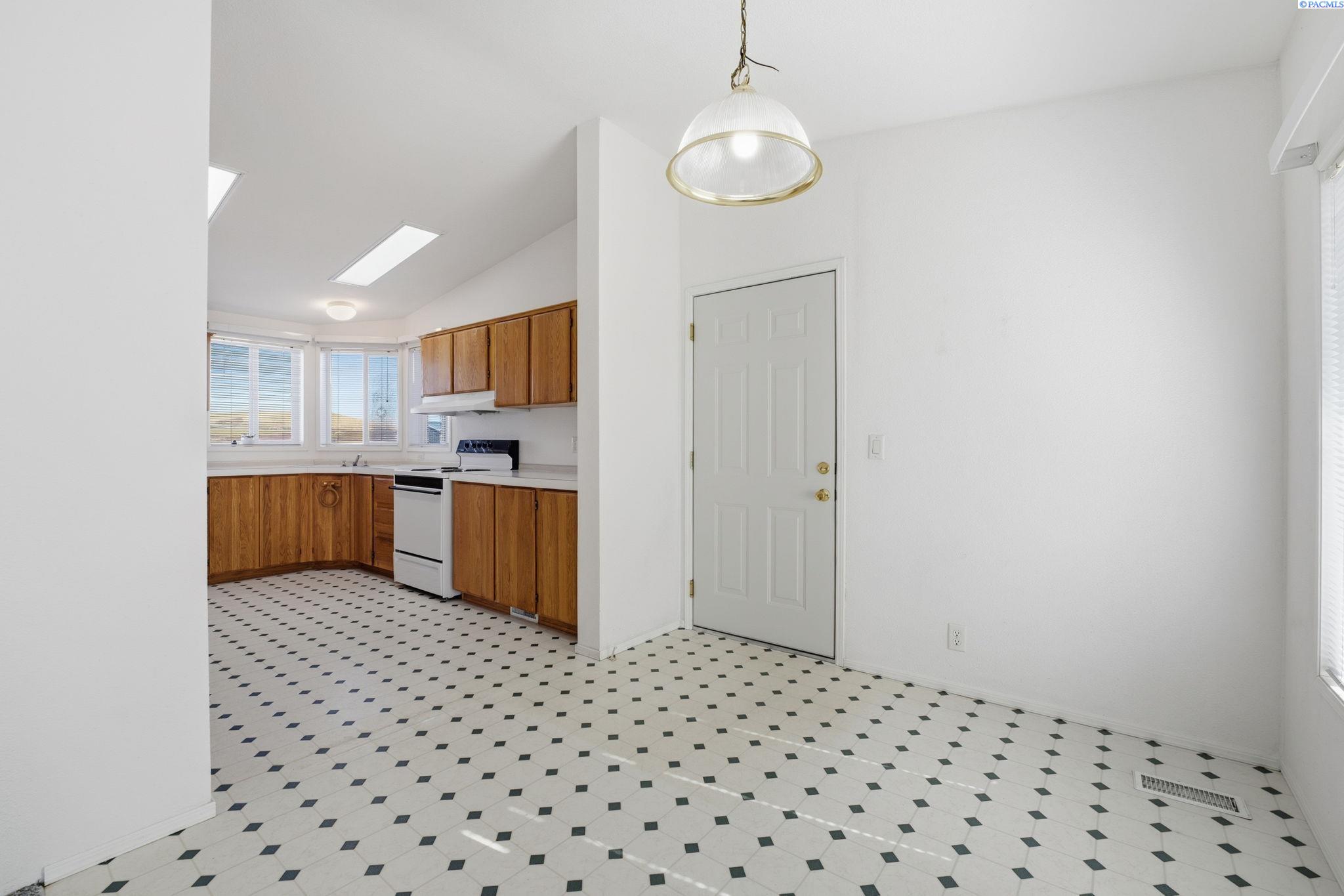 22402 E Apple Drive