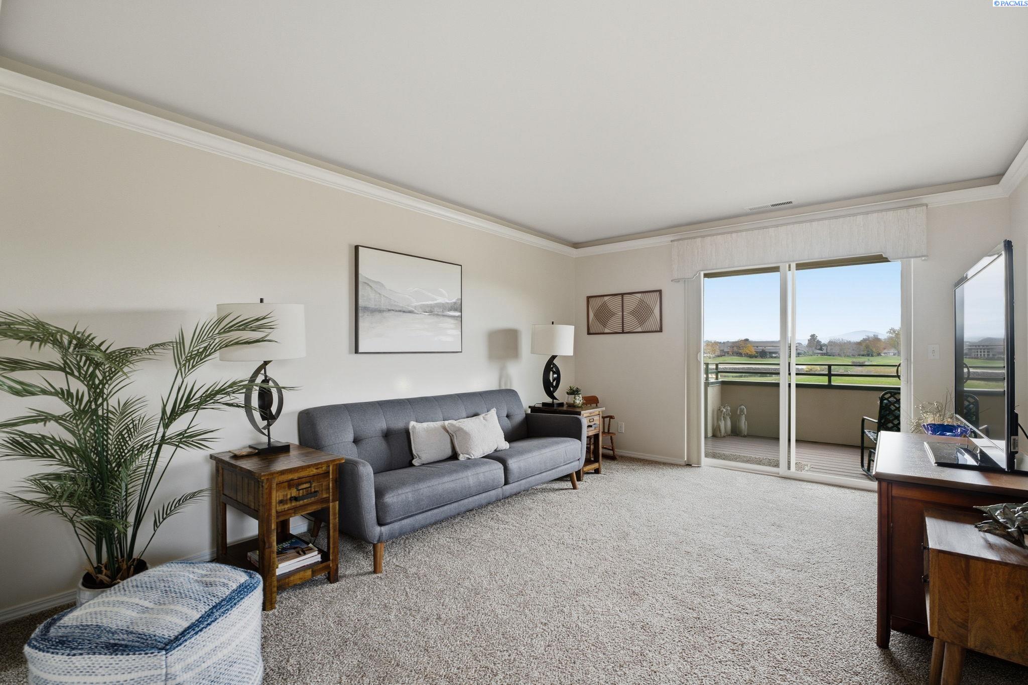 300 Columbia Point Drive Unit: E-120